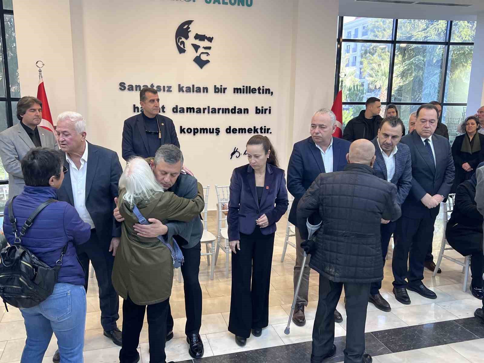 Genel Başkan Özel, Durbay ailesiyle beraber taziyeleri kabul etti