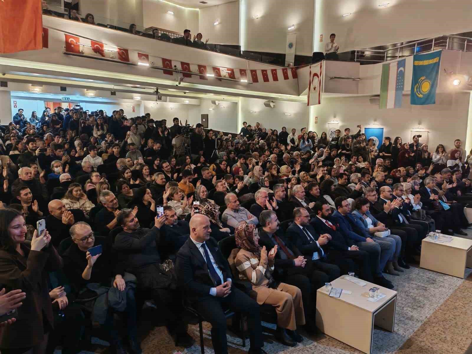 ’Dünya Türk Dili Ailesi Günü’ Eskişehir’de coşkuyla kutlandı