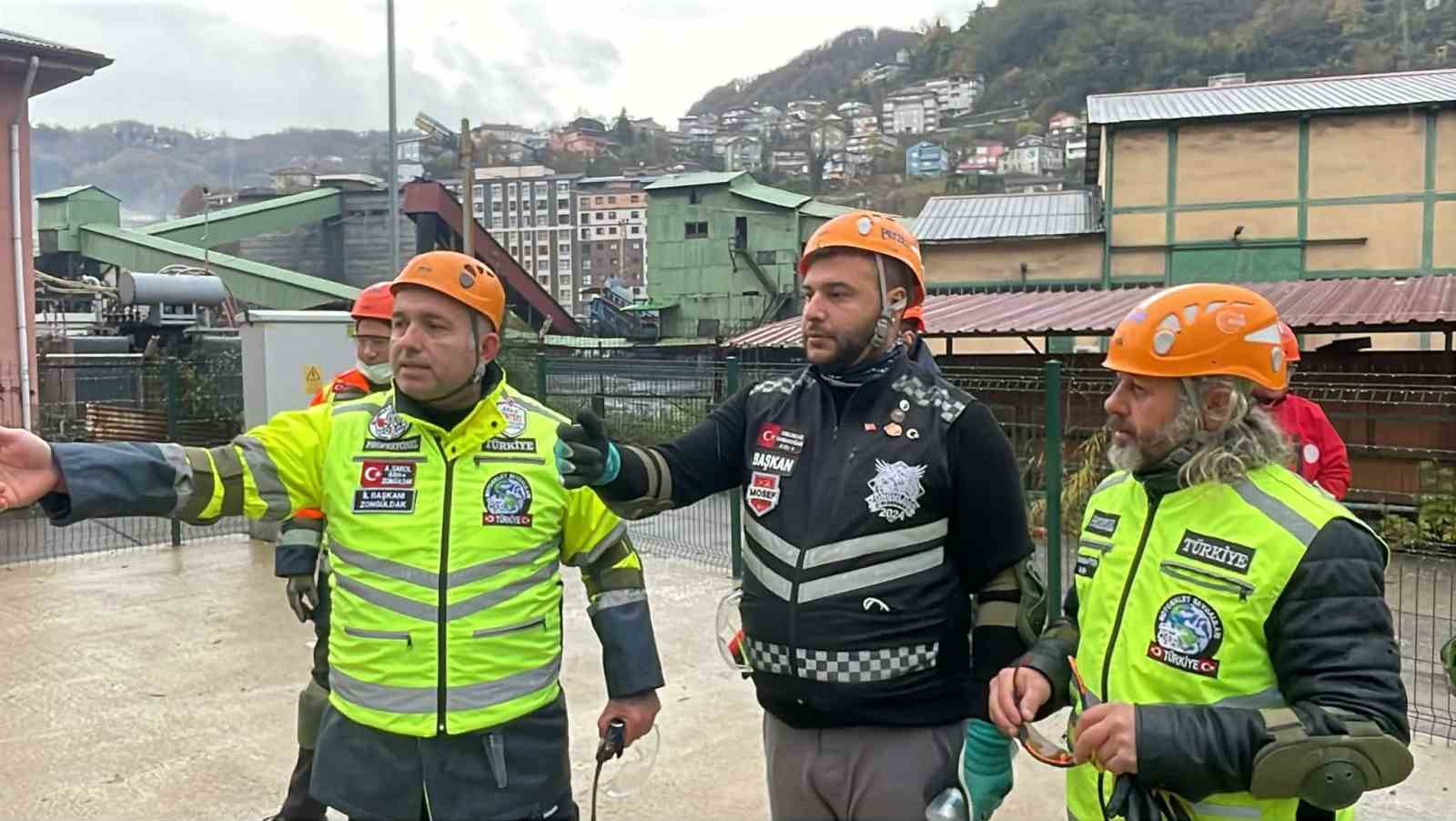 Motosiklet Sevdalıları arama ve kurtarma ekibi akredite olma yolunda