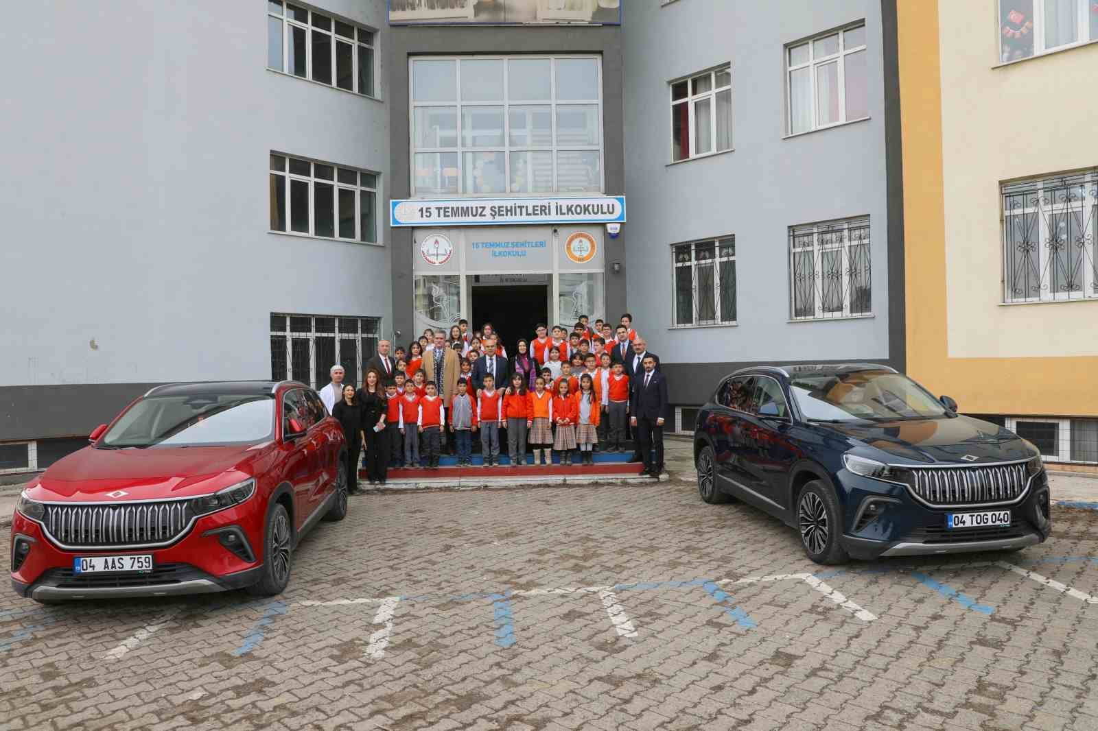 Ağrı’da Tutum, Yatırım ve Türk Malları Haftası etkinliği düzenlendi