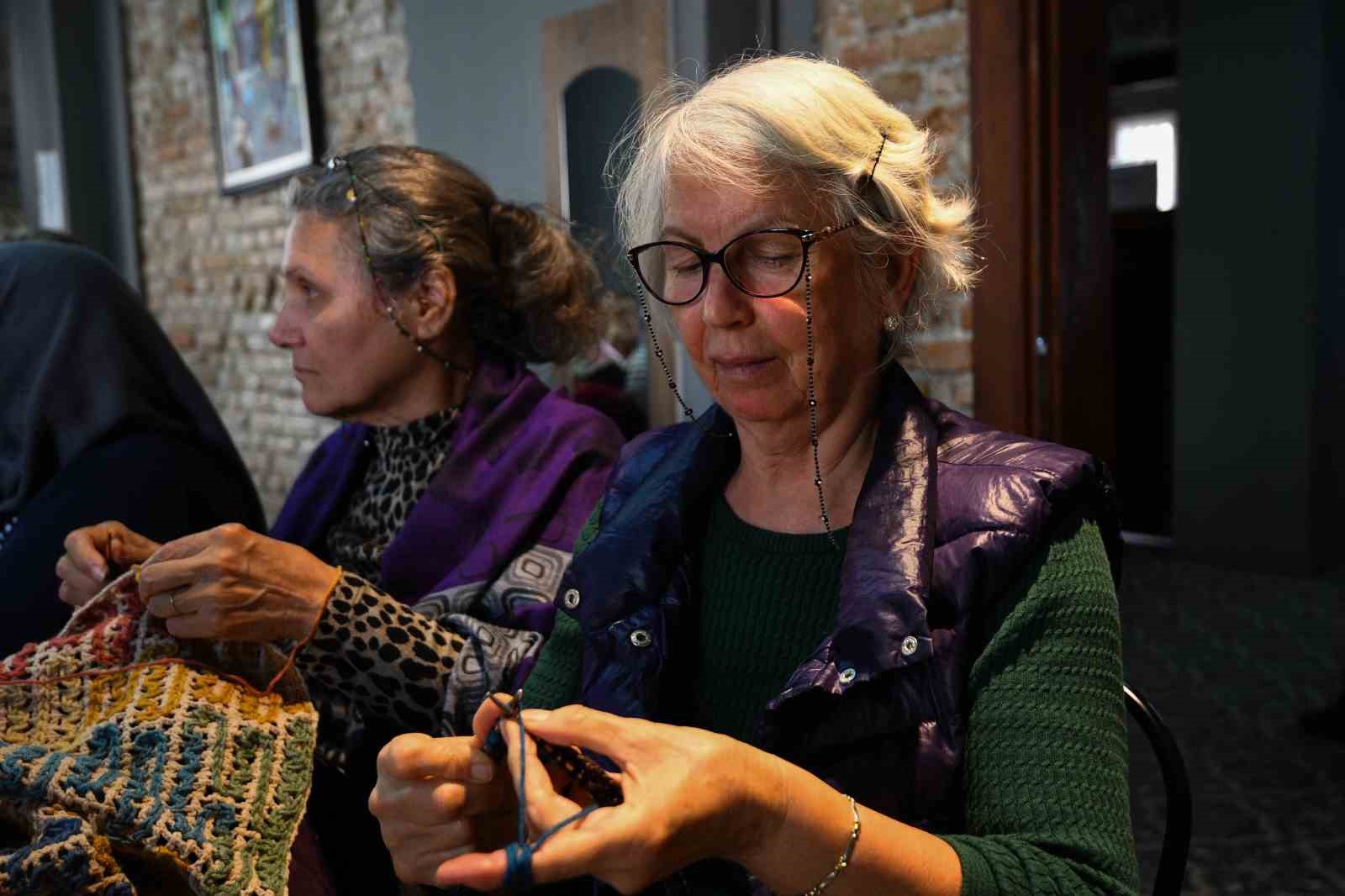 Muratpaşa Çifte Kuyular Yaşlı Evi’nden minikleri ısıtan proje