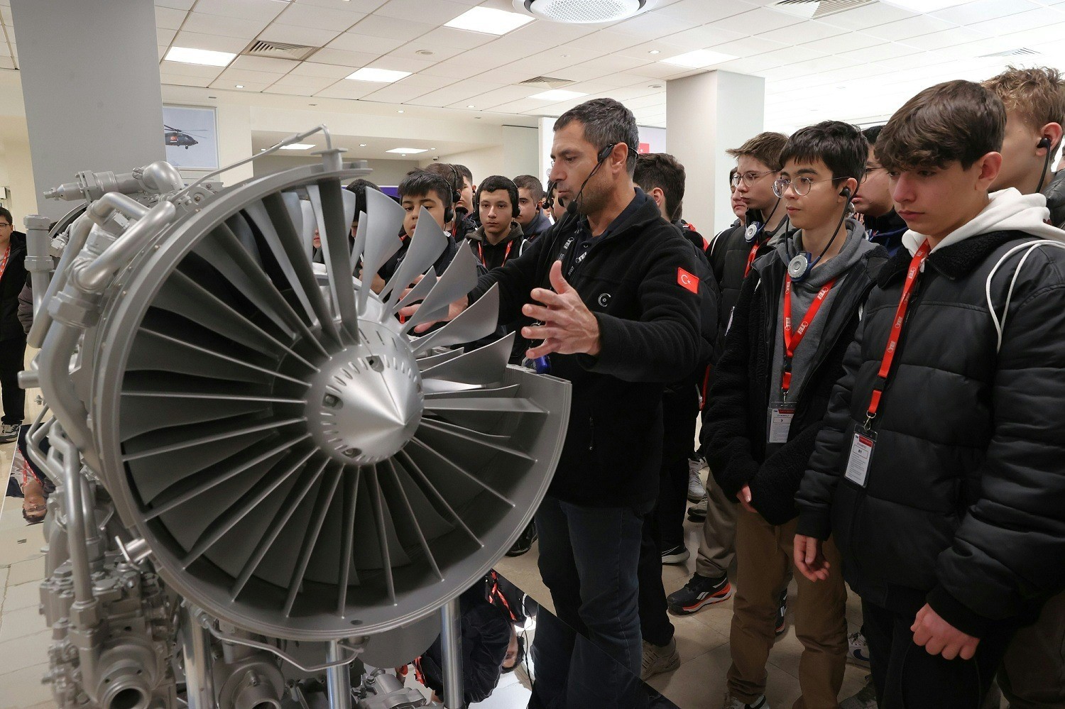 TEI, mill&icirc; havacılık motorlarını &ouml;ğrencilerle buluşturdu

