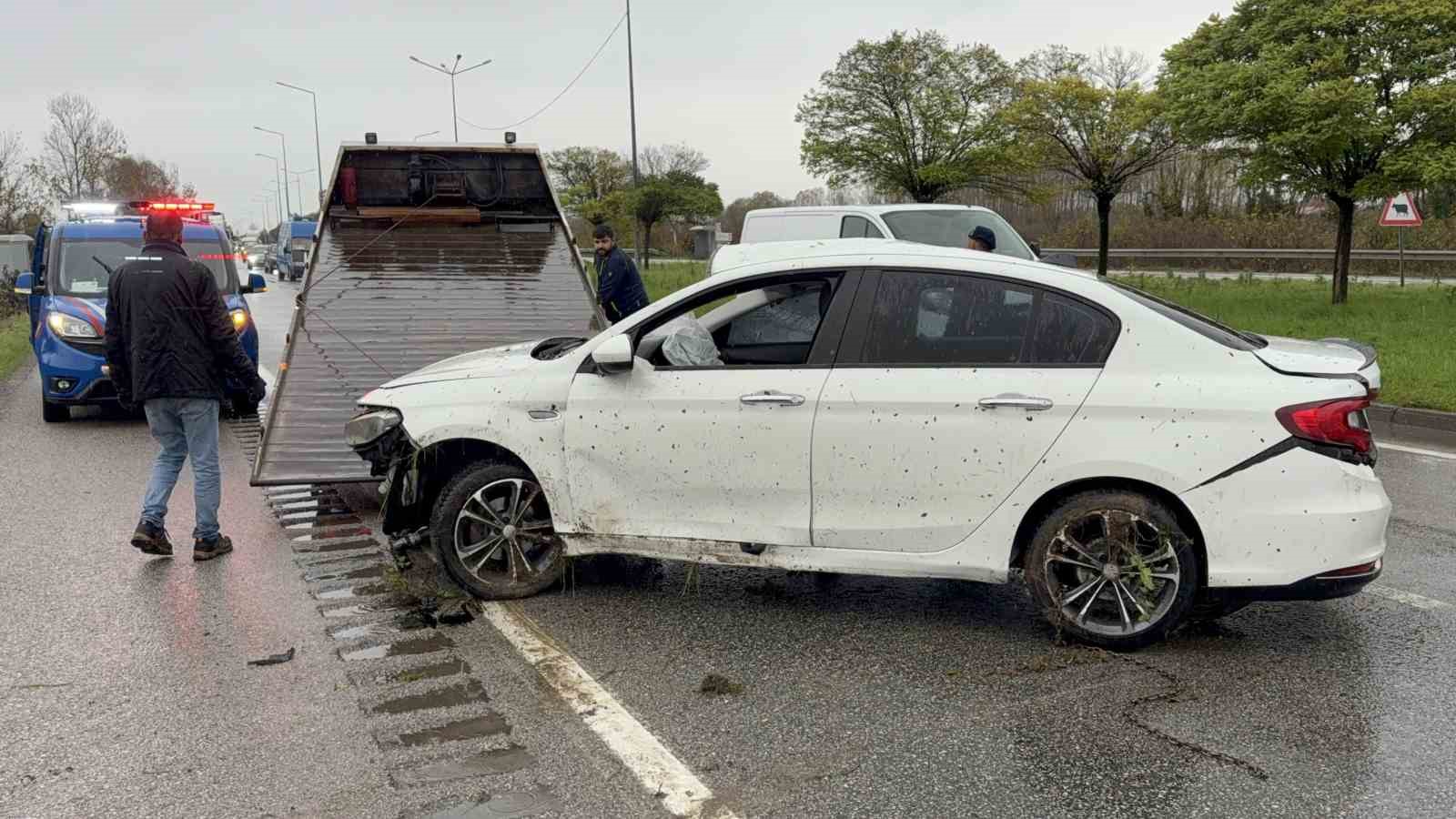 Samsun’da otomobil takla attı: 3 yaralı