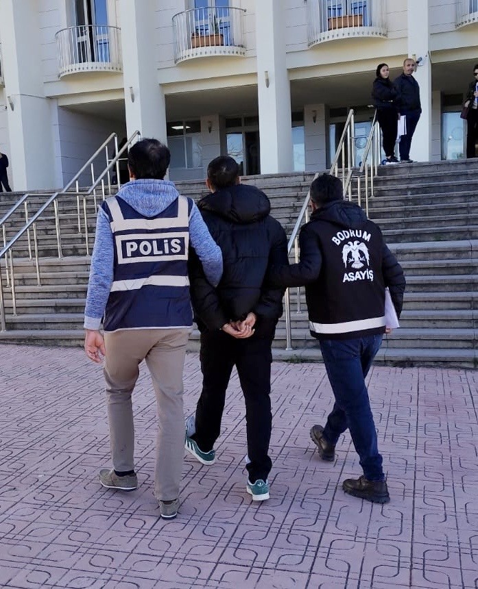 Bodrum’da polisi yaralayan motosiklet sürücüsü tutuklandı