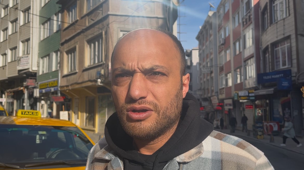 &Ccedil;arptığı motosiklet devrildi, sonra ka&ccedil;tı: O anlar ara&ccedil; kamerasında
