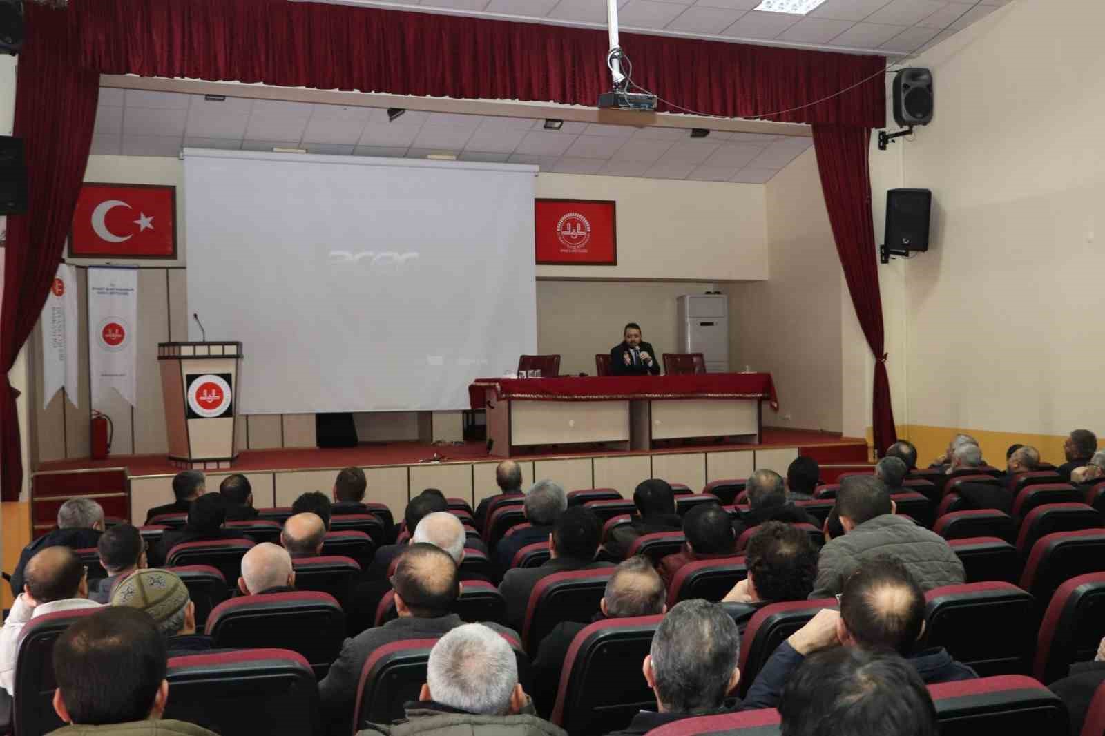 Sivas&rsquo;ta &uuml;&ccedil; aylar &ouml;ncesi din hizmetleri masaya yatırıldı
