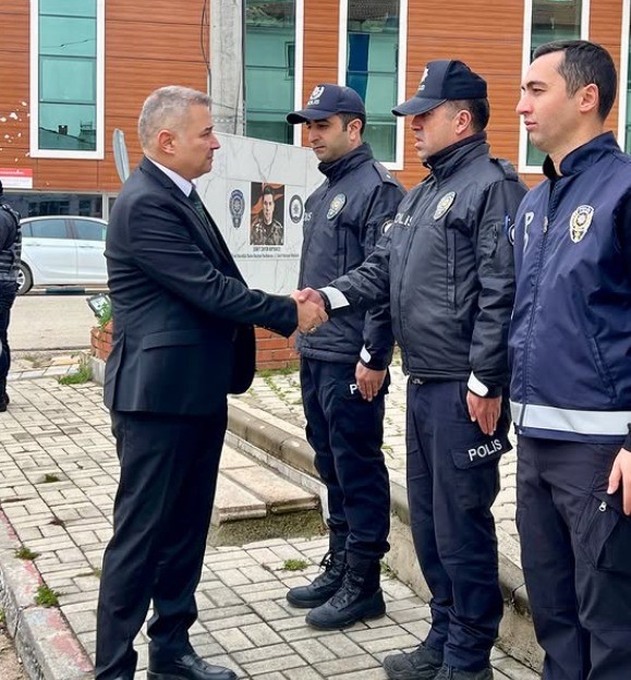 Bilecik Emniyet M&uuml;d&uuml;r&uuml; Şener&rsquo;den Pazaryeri&rsquo;nde denetim
