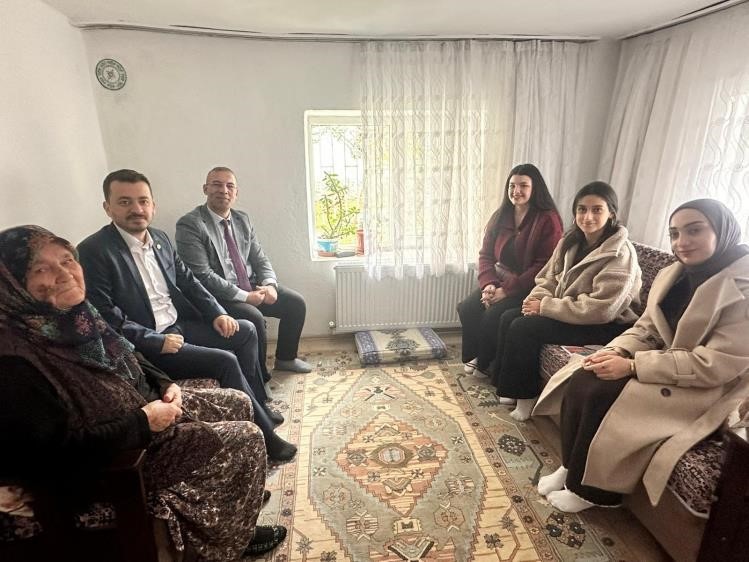 "İnsana Değer" projesi kapsamında Gölpazarı’nda aileler ile bir araya gelindi