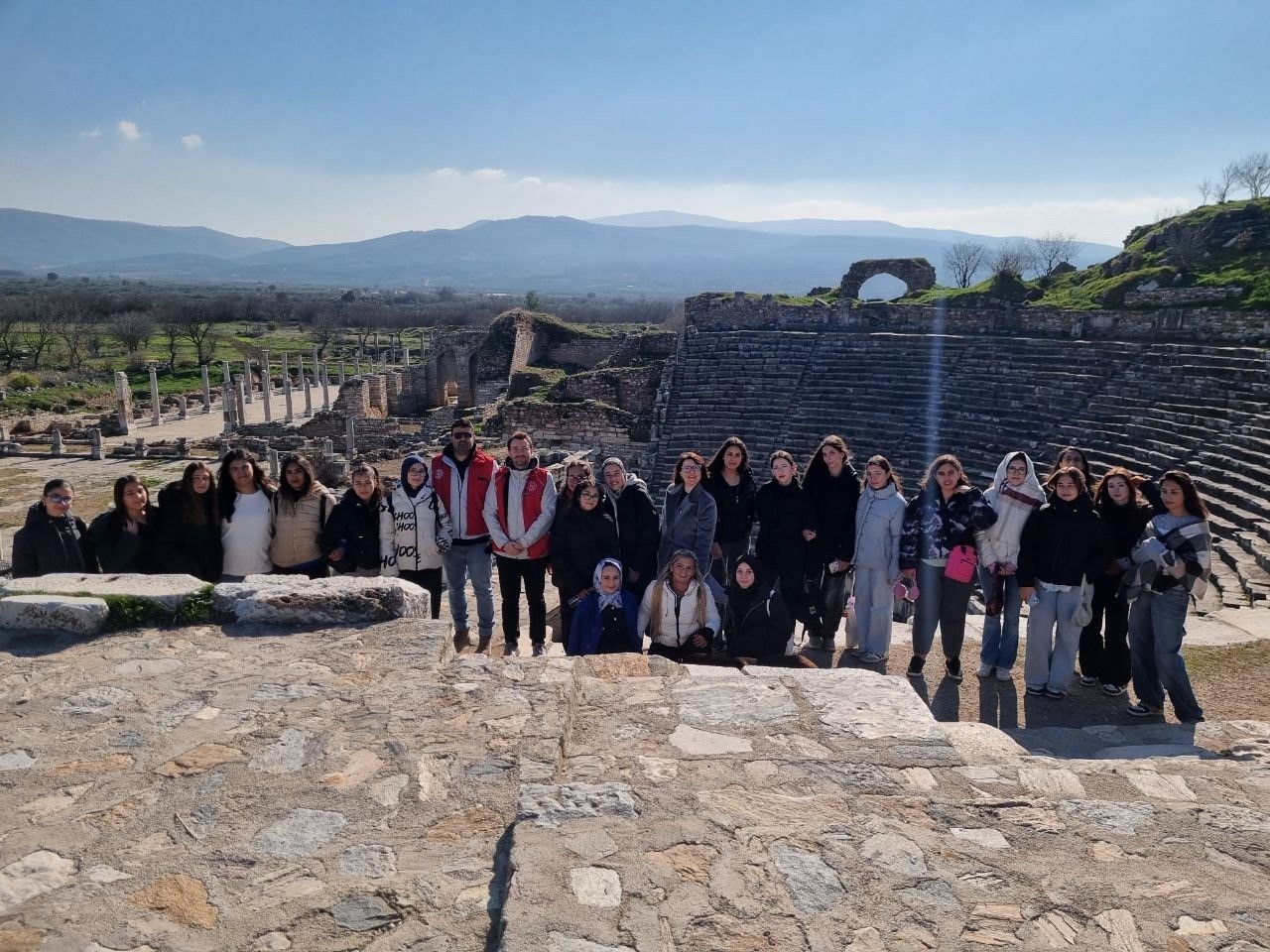 Gençler, tarih dolu bir gün geçirdi