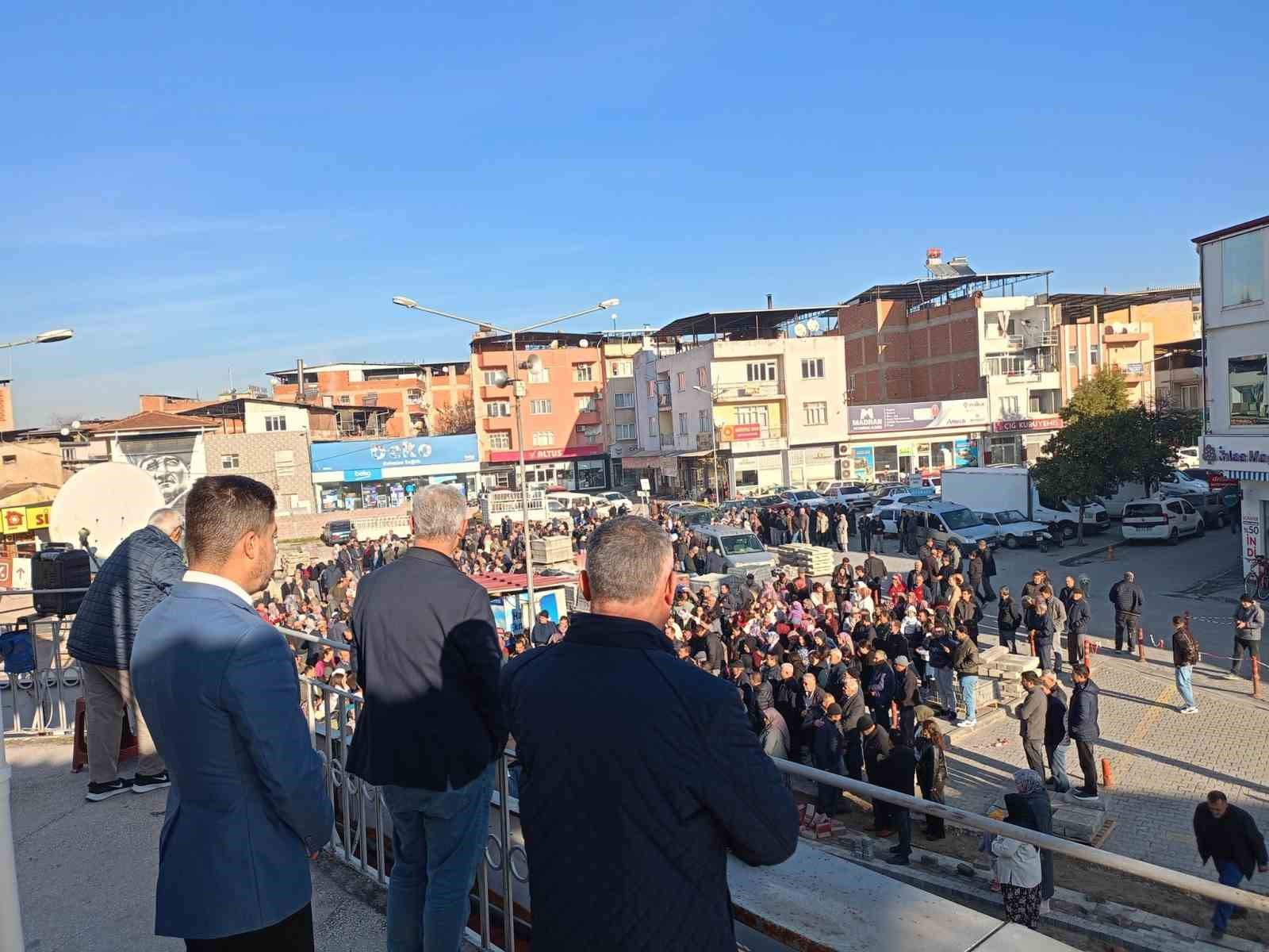 Çine’den 2. umre kafilesi dualarla kutsal topraklara uğurlandı