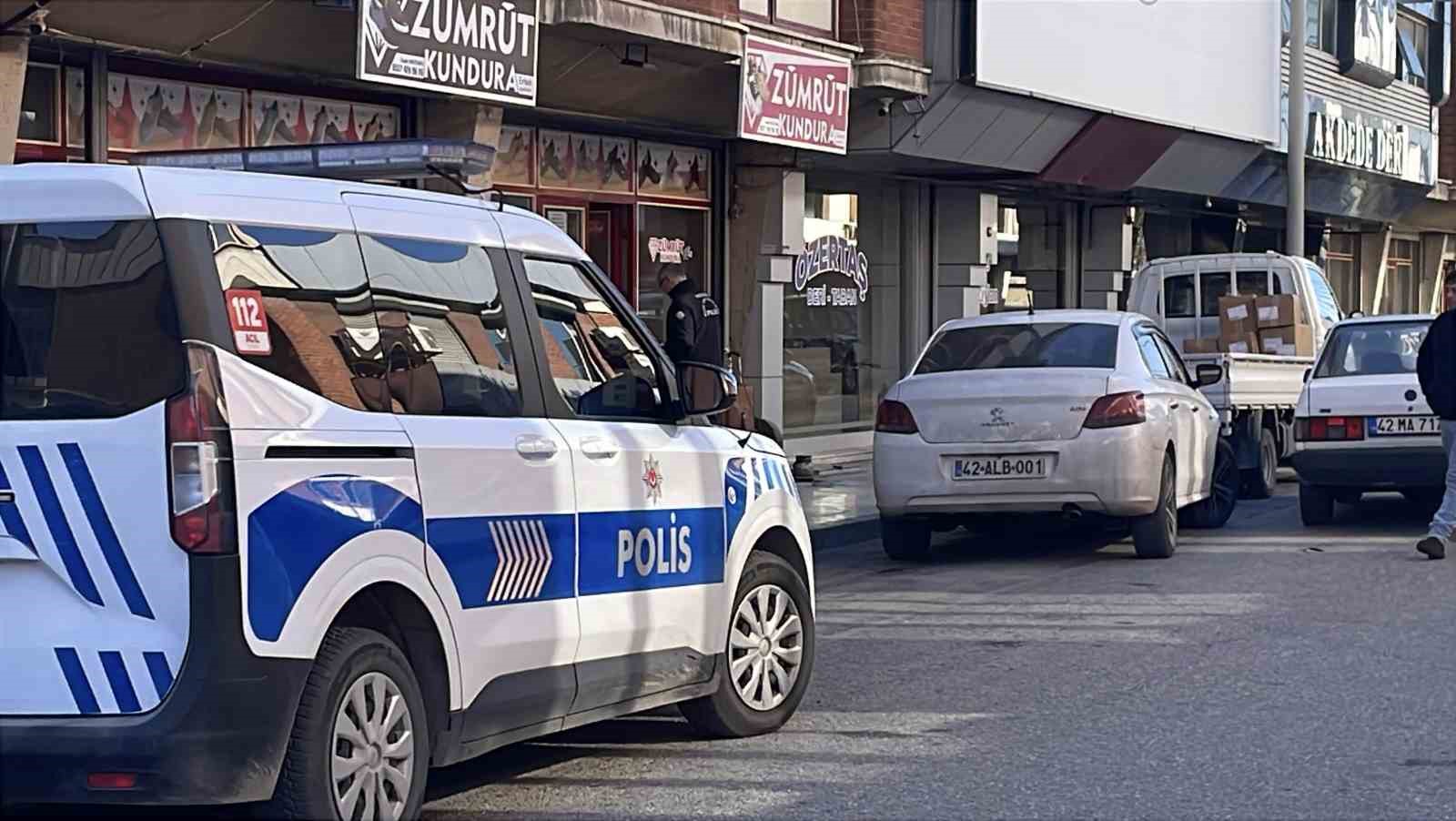 Kunduracıda kavga: 1 kişi bı&ccedil;aklandı
