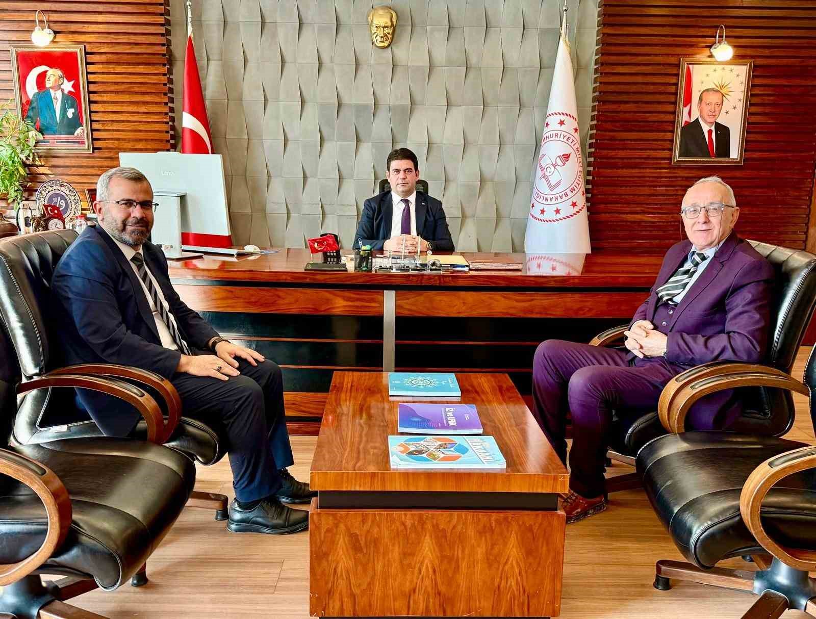 Hakkâri’nin hafızası kütüphanede yaşıyor