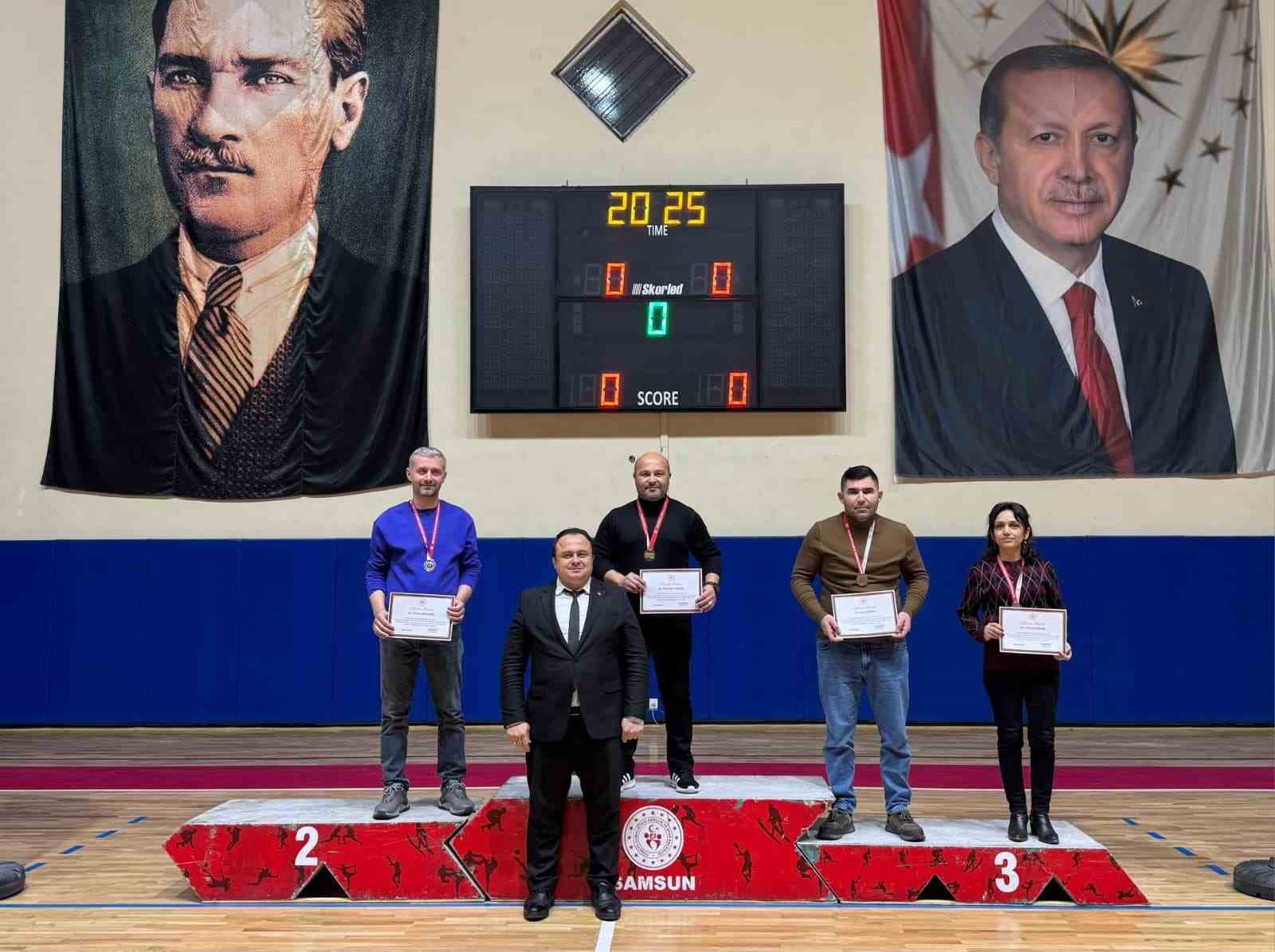 Vezirk&ouml;pr&uuml;&rsquo;de &ouml;d&uuml;ller sahiplerini buldu
