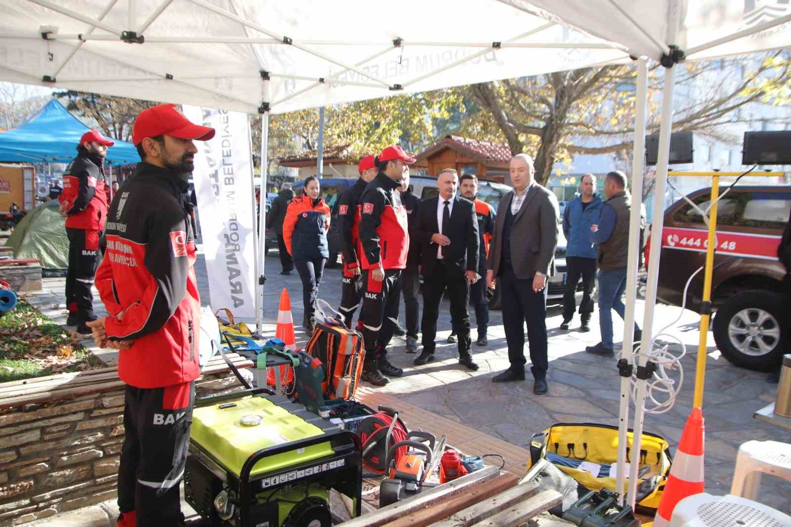 Muğla&rsquo;da afet bilinci meydanlara taşındı
