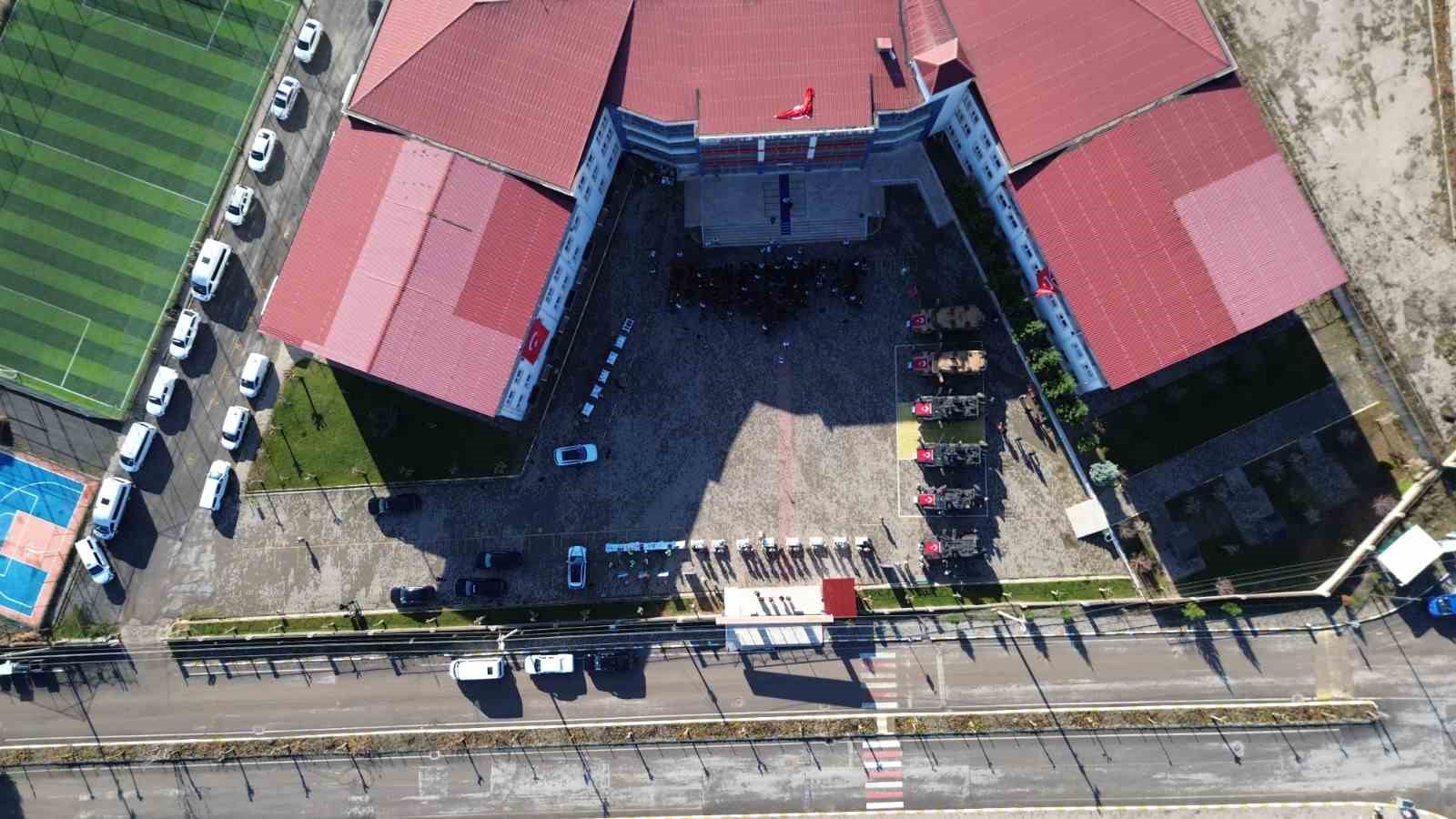 Siirt&rsquo;te yerli ve milli savunma sanayi &uuml;r&uuml;nleri sergilendi
