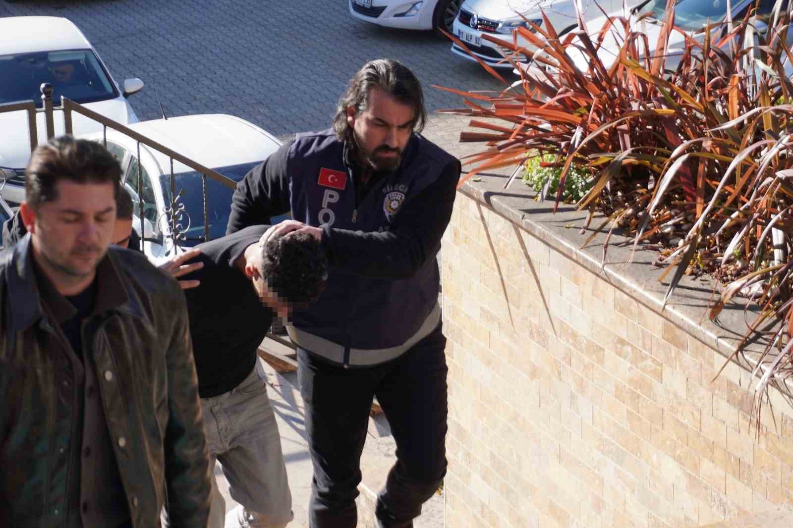 Arkadaşını bıçaklayarak öldüren şahıs tutuklandı