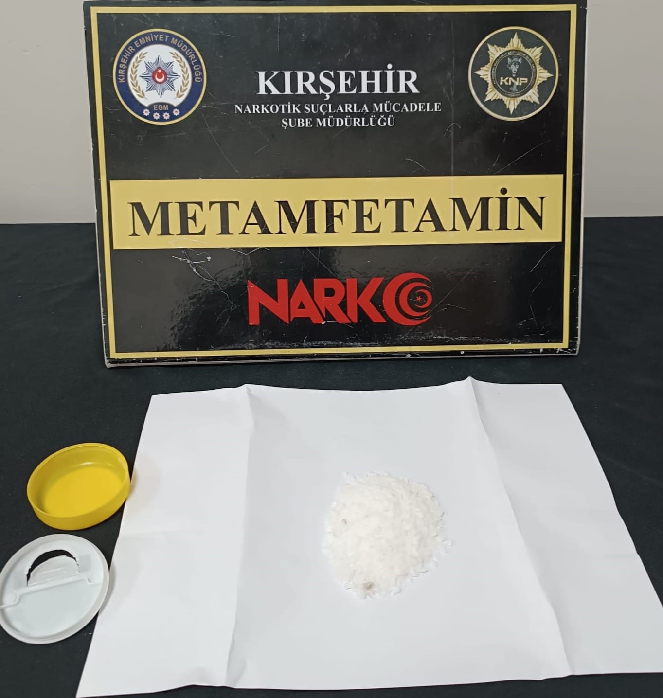 Yol uygulamasında uyuşturucu ele geçirildi