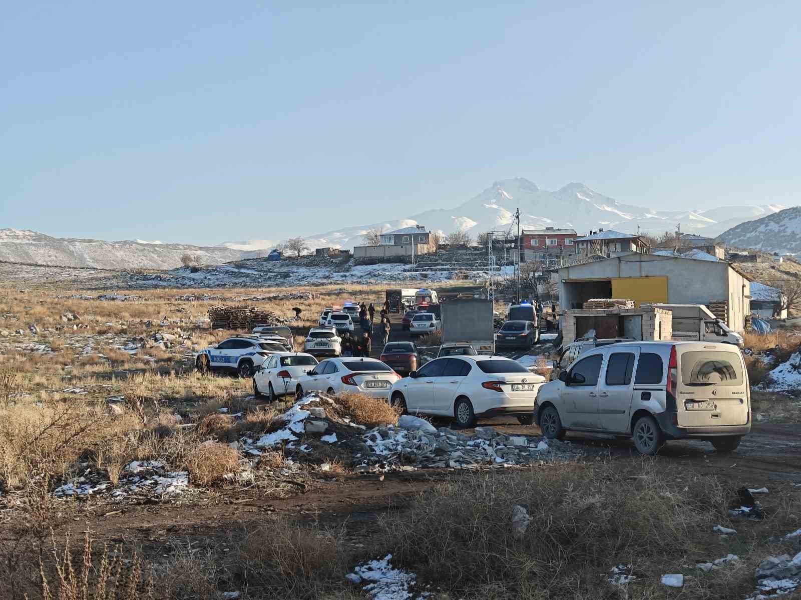 Kayseri&rsquo;de silahlı kavga: 1 &ouml;l&uuml;, 2 yaralı
