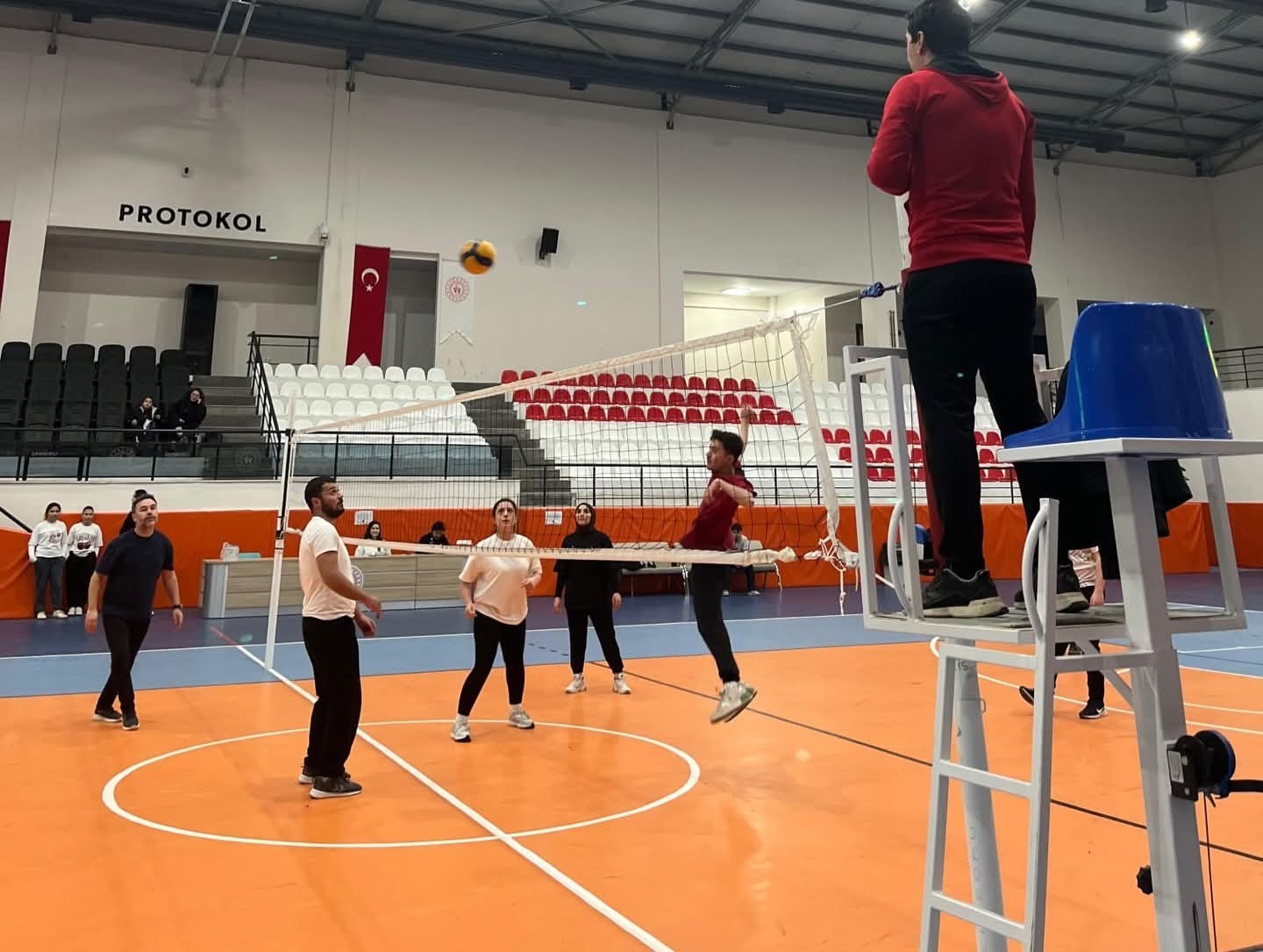 Sandıklı MYO Güz Dönemi Voleybol Turnuvası sona erdi