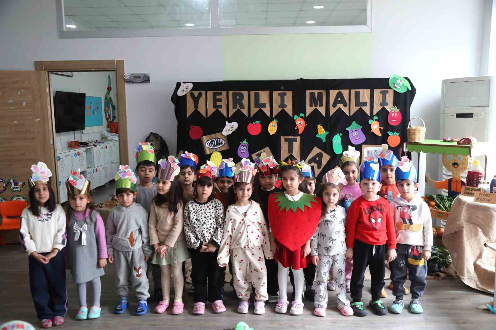 Y&uuml;reğir Belediyesi kreşlerinde Yerli Malı Haftası kutlandı
