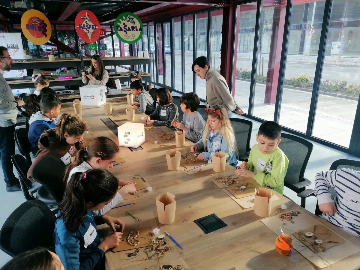 Nilüfer’de çocuklar sanatla iç içe