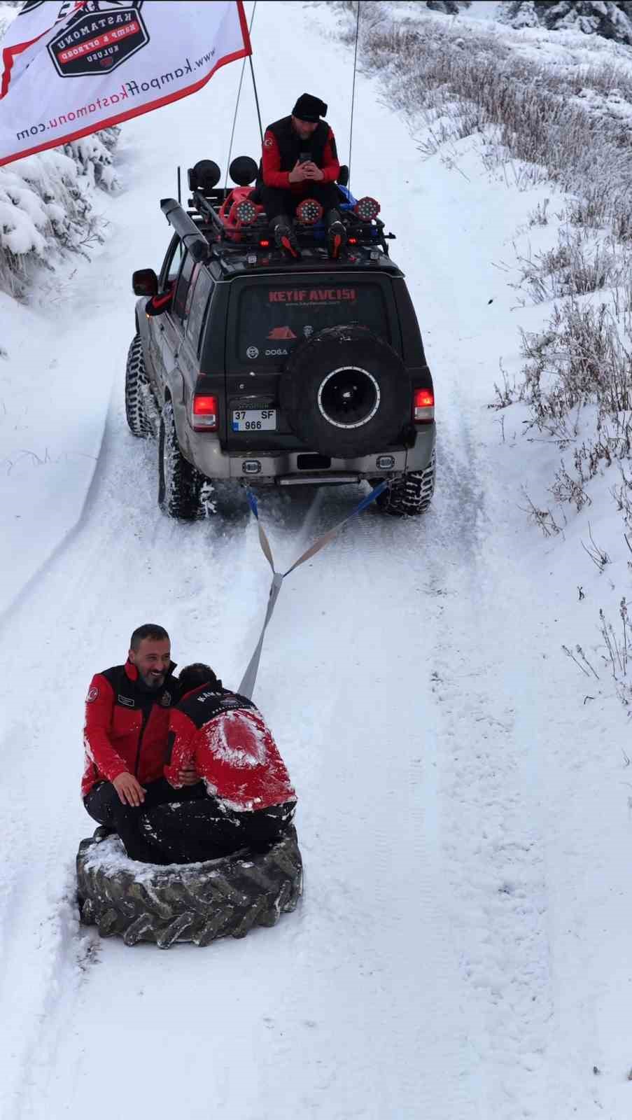 Karın tadını lastikle kayarak çıkardılar