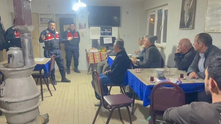 Jandarma ve emniyetten trafik bilinci &ccedil;alışması
