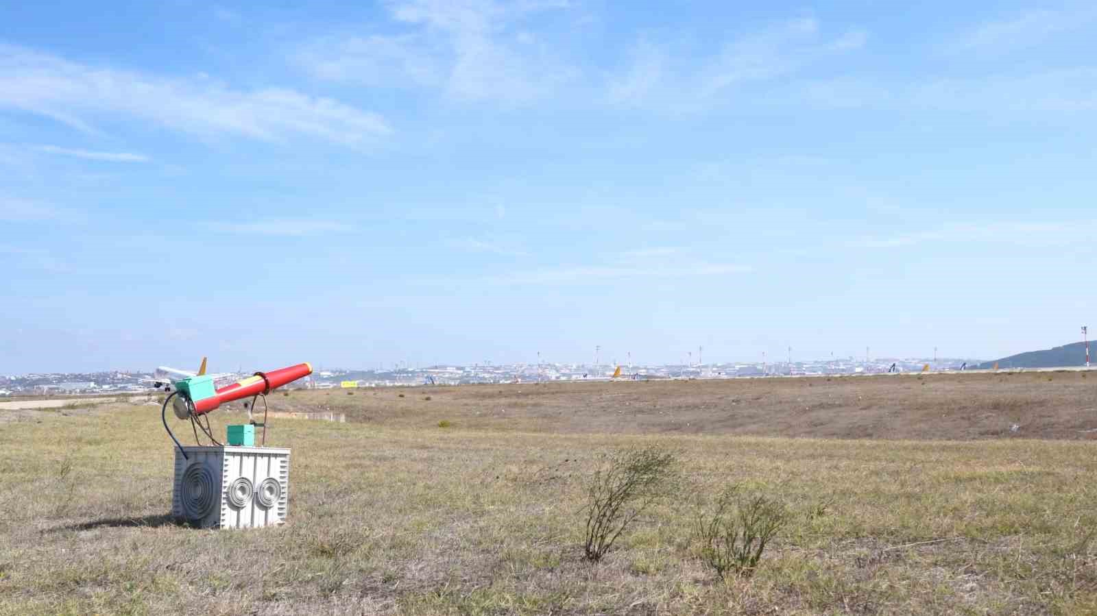 Sabiha G&ouml;k&ccedil;en&rsquo;de u&ccedil;uş emniyeti i&ccedil;in 7/24 yaban hayatla m&uuml;cadele devam ediyor
