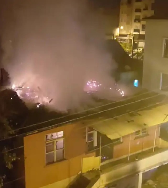 Samsun&rsquo;da iki katlı evde yangın: 1 &ouml;l&uuml;
