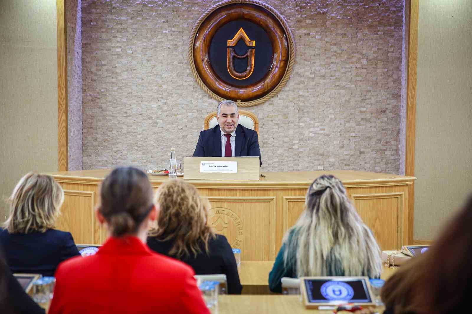 EPDAK tarafından ADÜ Ebelik Eğitim Programı incelendi