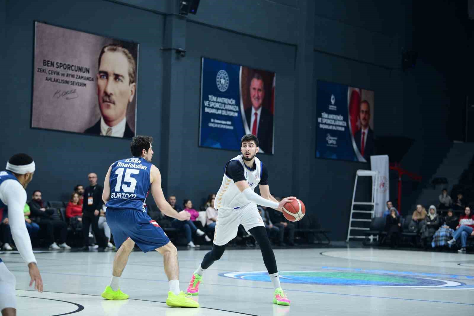 Çayırova Belediyesi, sahasında Finalspor’u 87-81 yendi