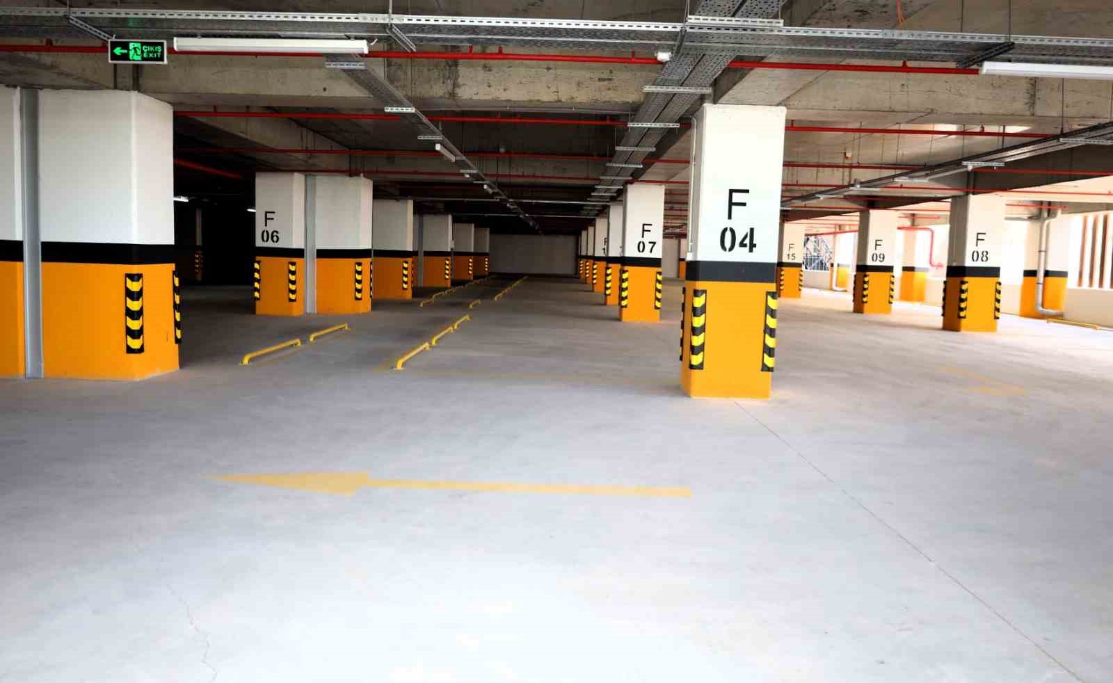 Kartepe Teleferik hattına hizmet verecek 6 katlı otopark tamamlandı