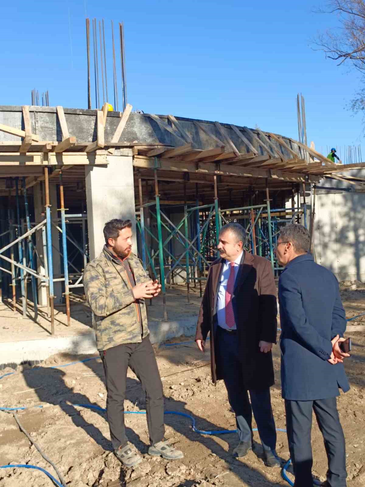 Cafer Güven Huzurevi ile Engelsiz Yaşam Merkezi’nin inşaatı sürüyor