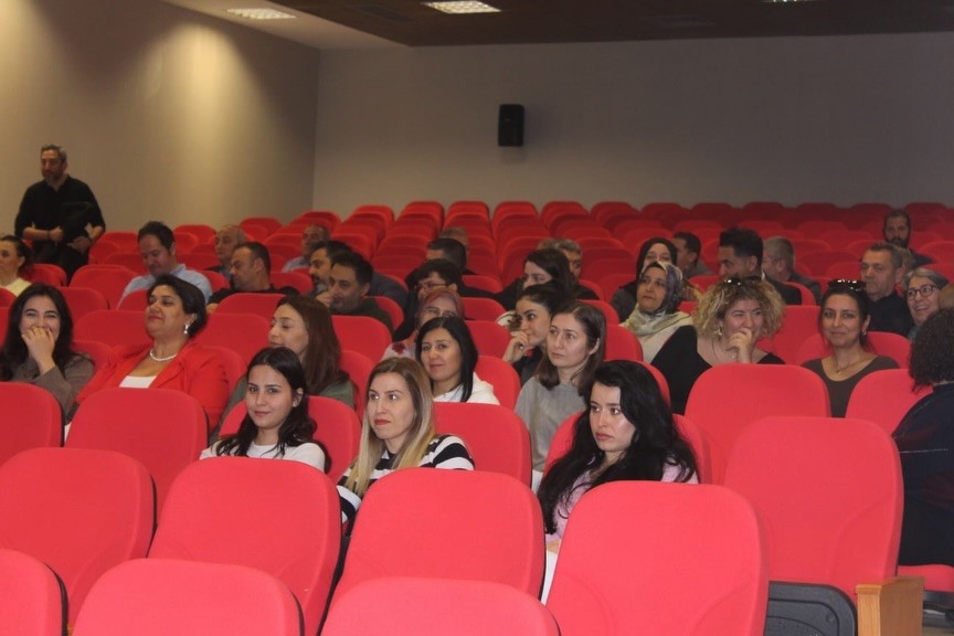 Aydın’da SGK personeline kadına yönelik şiddetle mücadele semineri