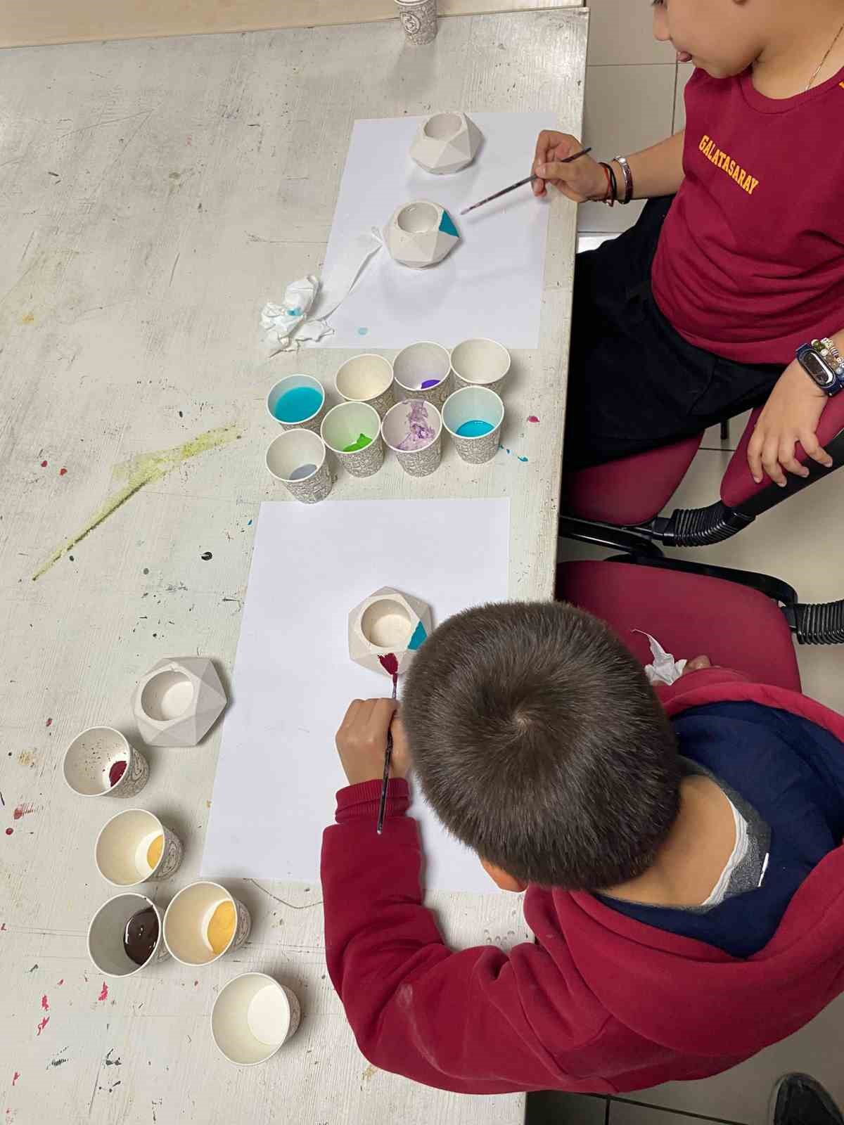 K&ouml;tekli Gen&ccedil;lik Merkezi&rsquo;nde sanat dolu g&uuml;nler
