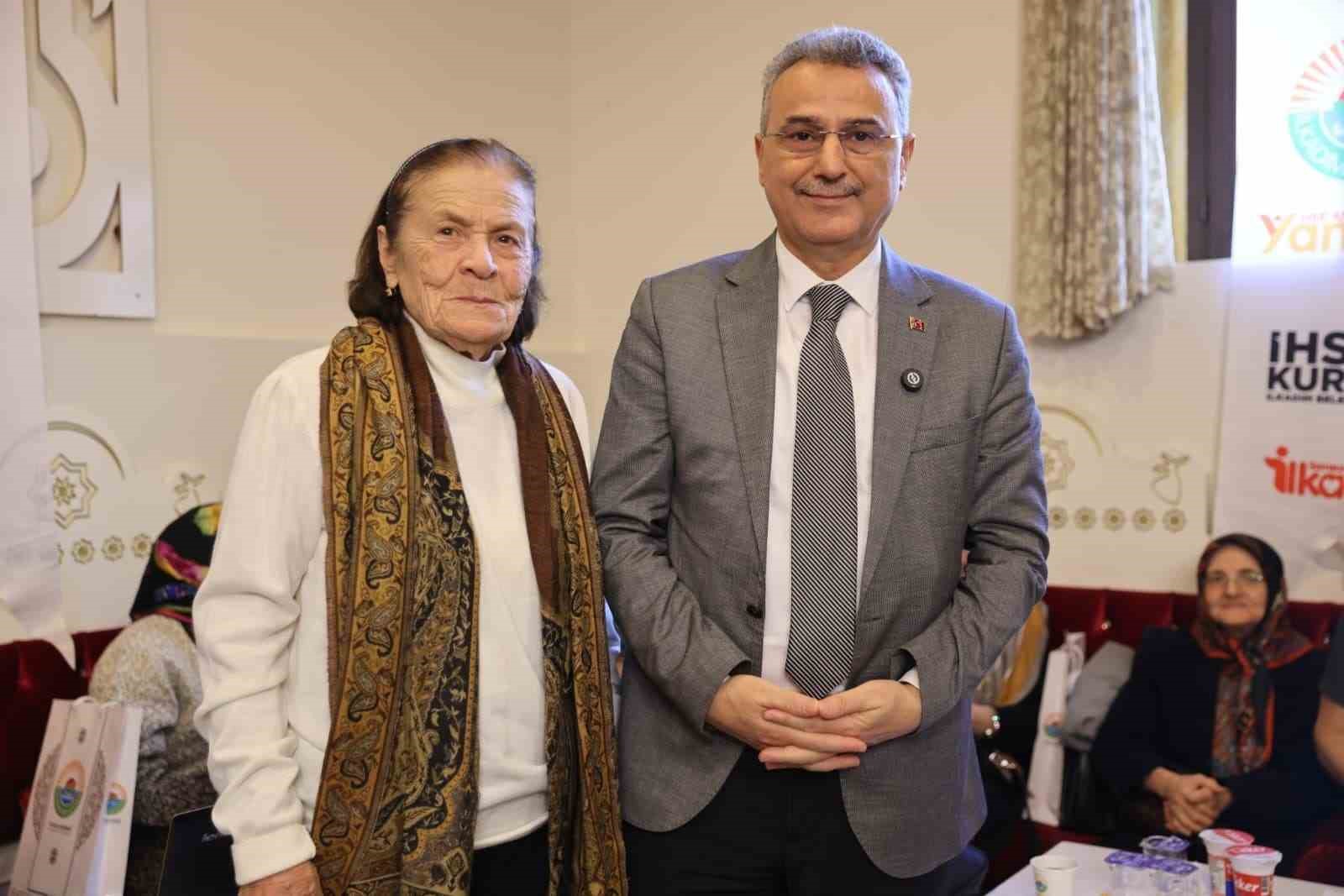 Başkan Kurnaz’dan yaş almışlara vefa: "Her biri ayrı ayrı kıymetli"