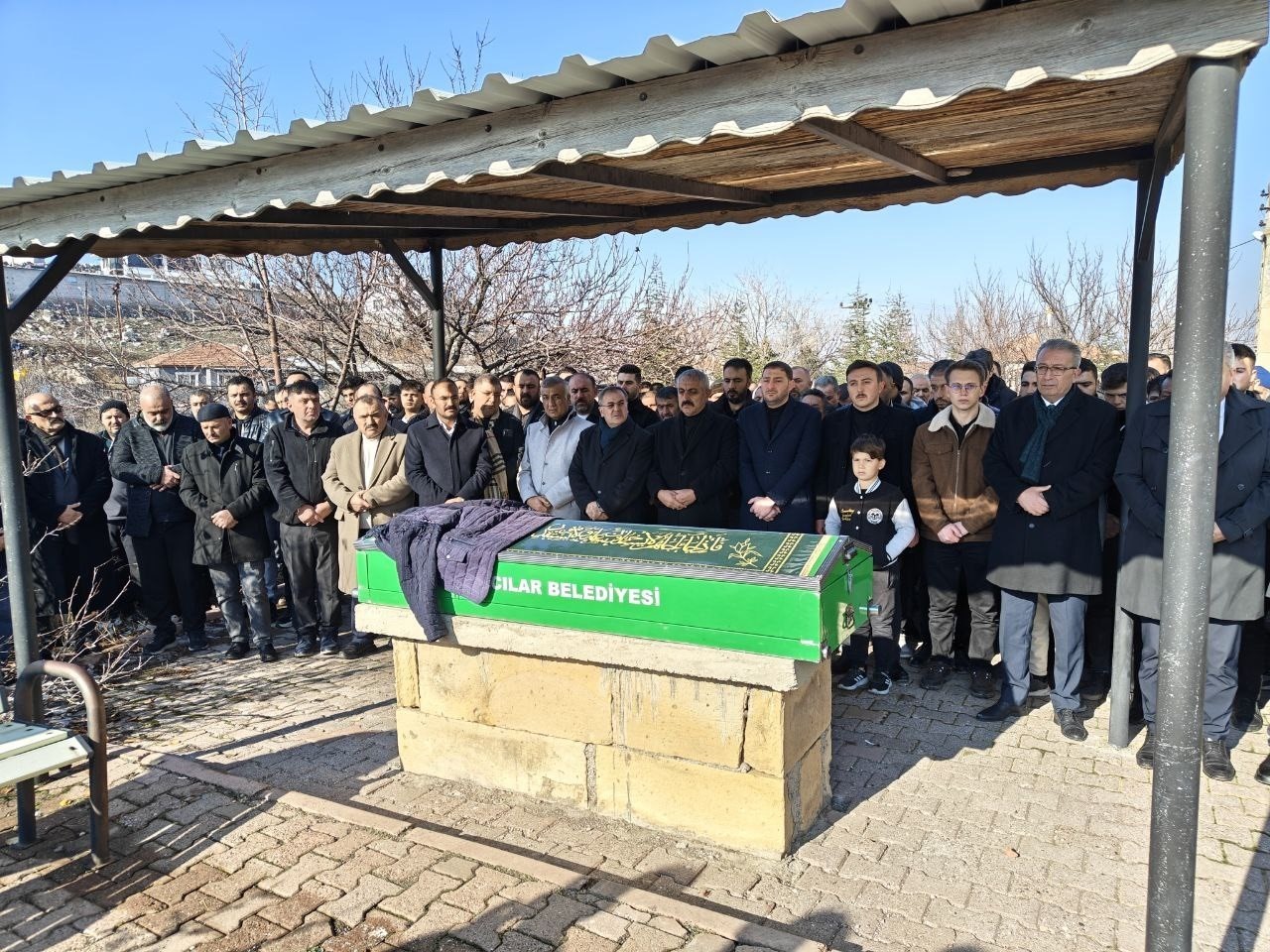 Koyun otlatma meselesinden öldürülen adam toprağa verildi