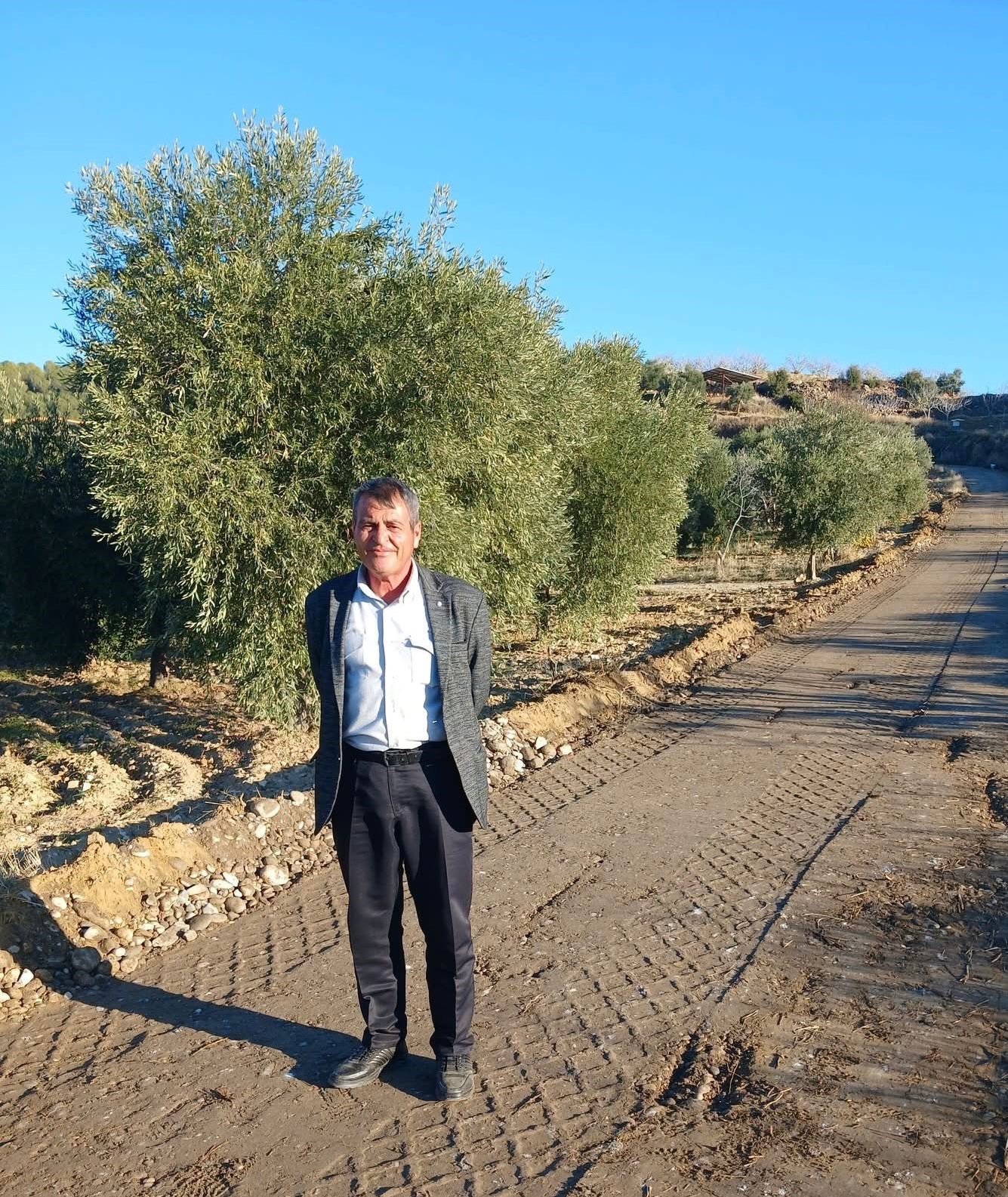 Bozdoğan Belediyesi yol çalışmalarına devam ediyor