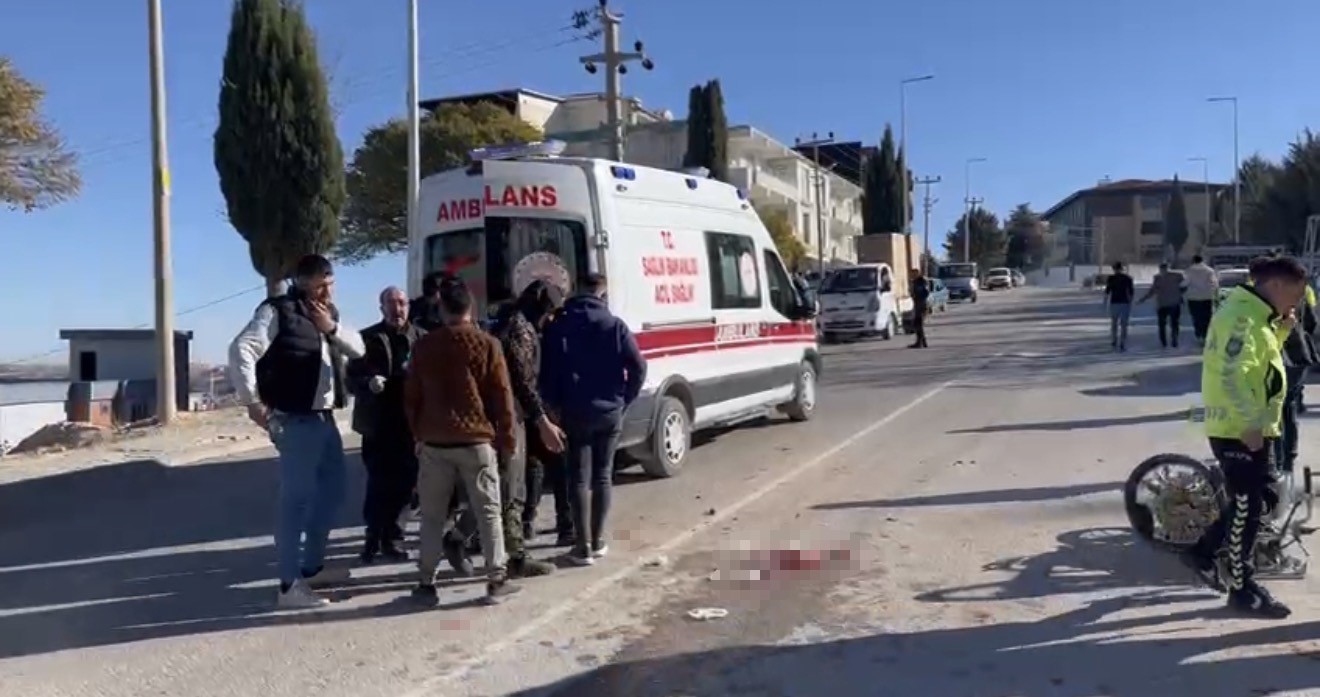 Adıyaman&rsquo;da motosiklet ile otomobil &ccedil;arpıştı: 1 yaralı
