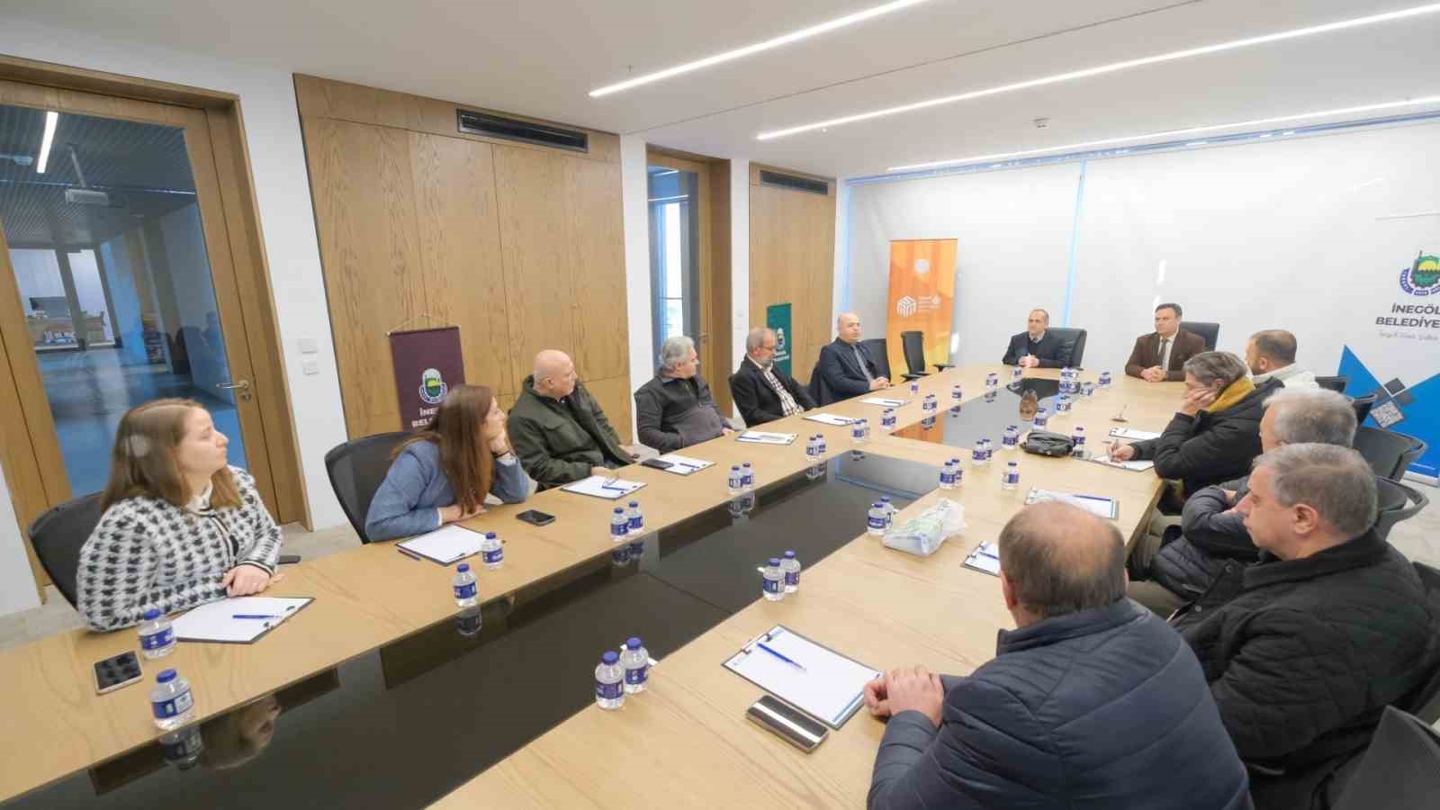 Mobilya öğretmenlerine "Mobilya üretiminde atık yönetimi" eğitimi düzenlendi