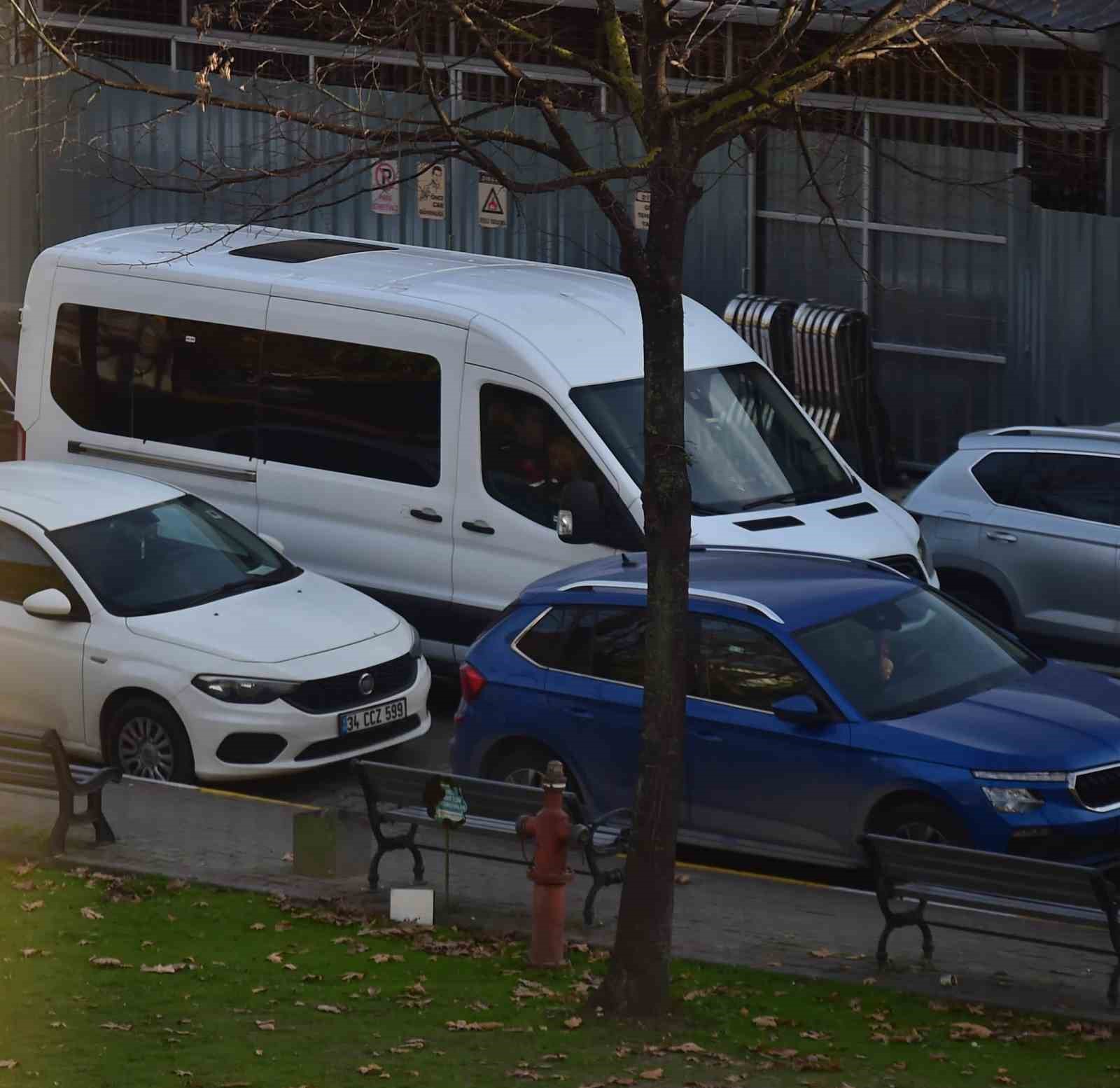 Ünlü isimler Adli Tıp Kurumu’nda kan ve saç örneği verdi