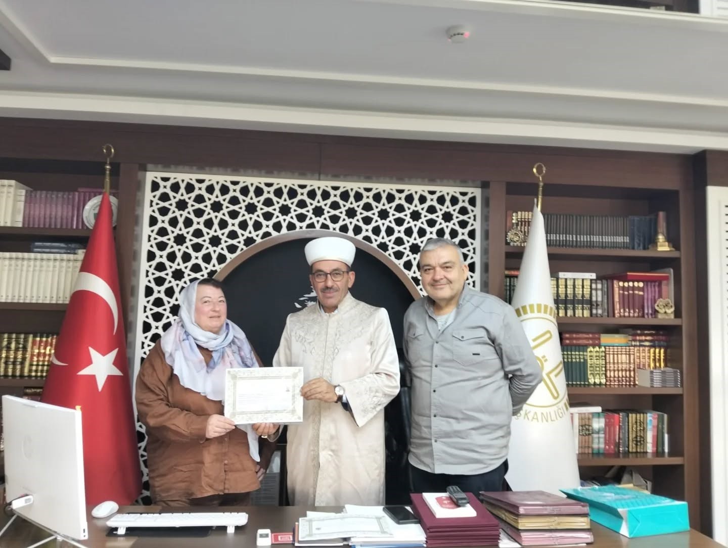 Alanya’da farklı ülkelerden 20 kişi İslamiyet’i seçti