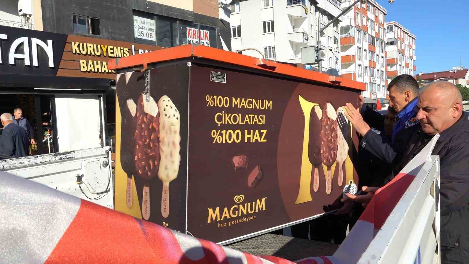 Atakum’da kaldırım işgaline geçit yok