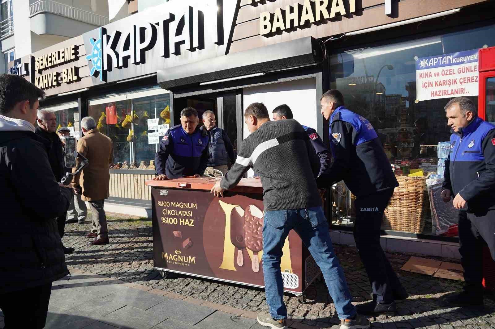 Atakum&rsquo;da kaldırım işgaline ge&ccedil;it yok
