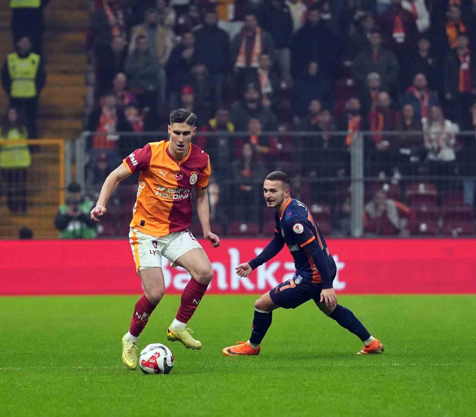 Ziraat Türkiye Kupası: Galatasaray: 0 - RAMS Başakşehir: 0 (Maç devam ediyor)