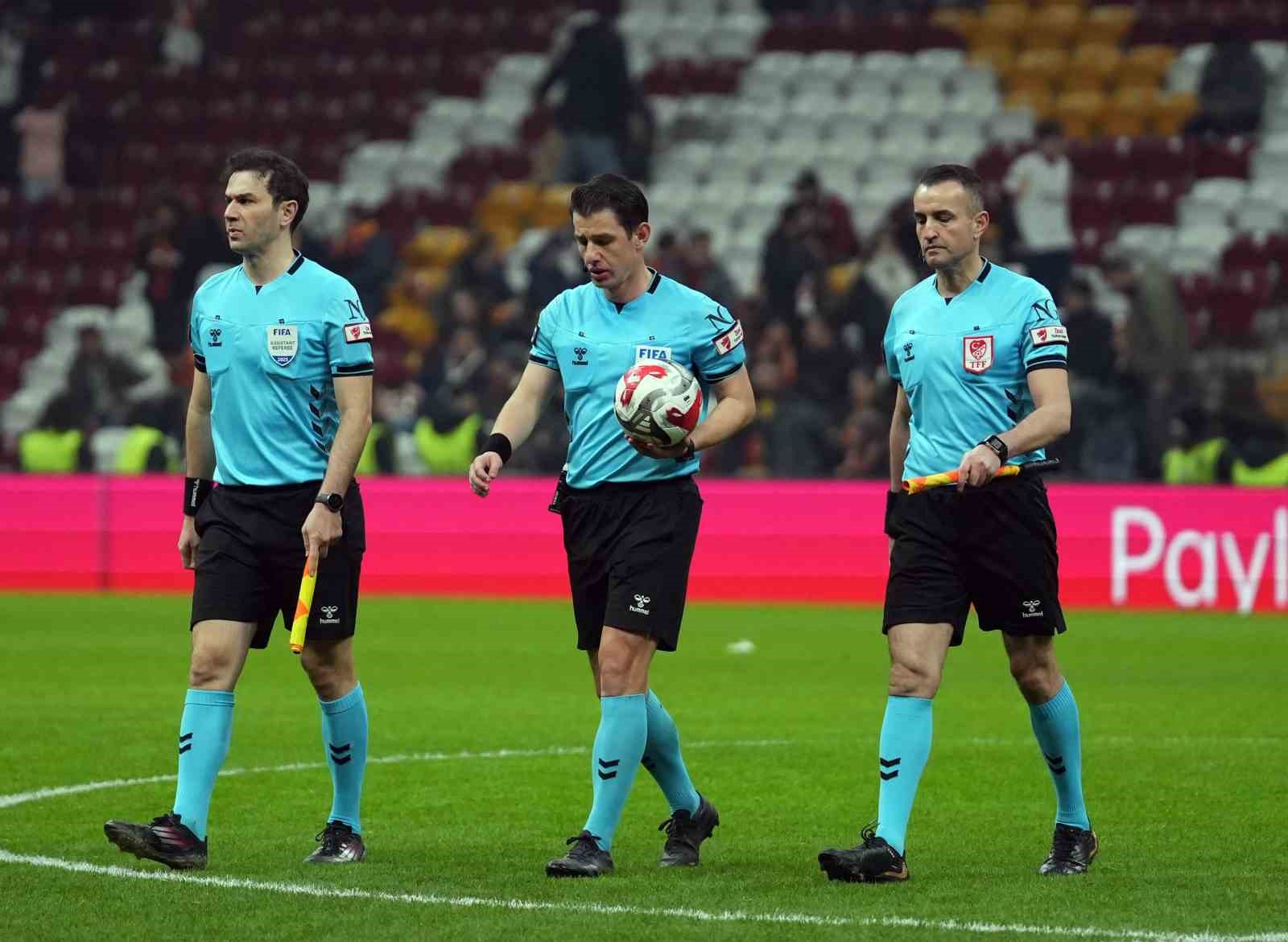 Ziraat Türkiye Kupası: Galatasaray: 1 - RAMS Başakşehir: 0 (İlk yarı)