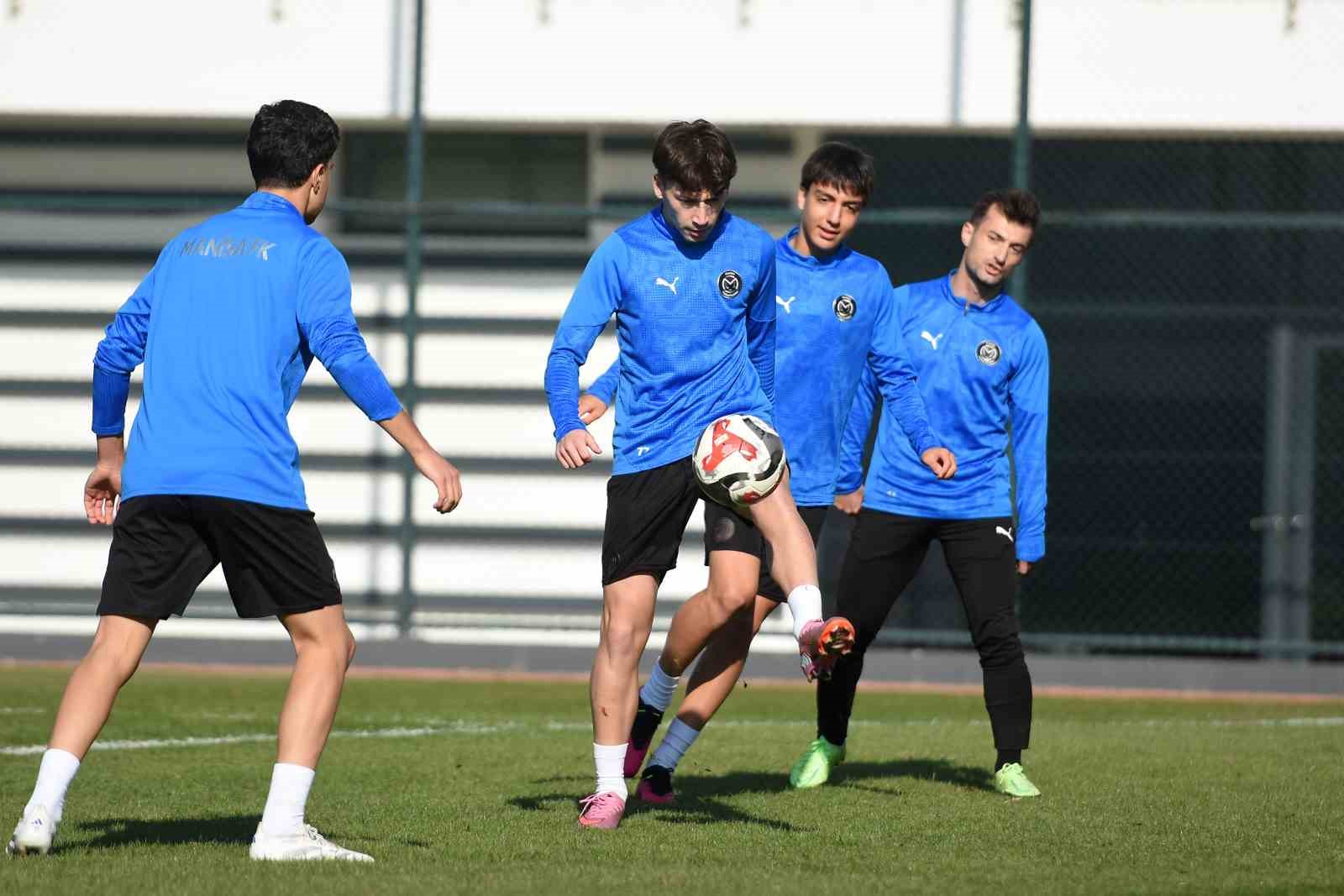 Manisa FK’da Keçiörengücü hazırlıkları devam ediyor