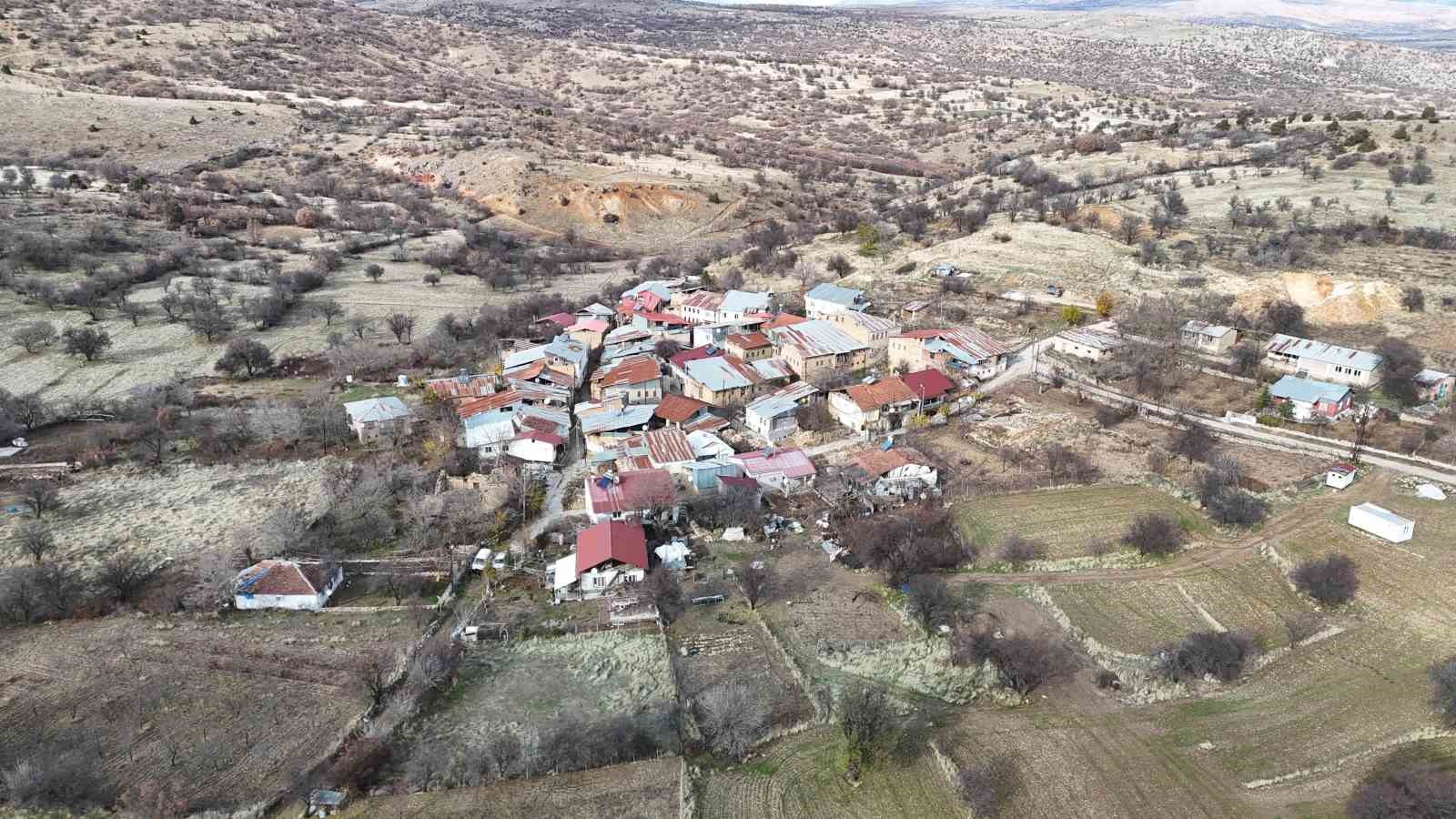 Elazığ&rsquo;ın k&ouml;ylerinde i&ccedil;me suyu sorunları &ccedil;&ouml;z&uuml;l&uuml;yor
