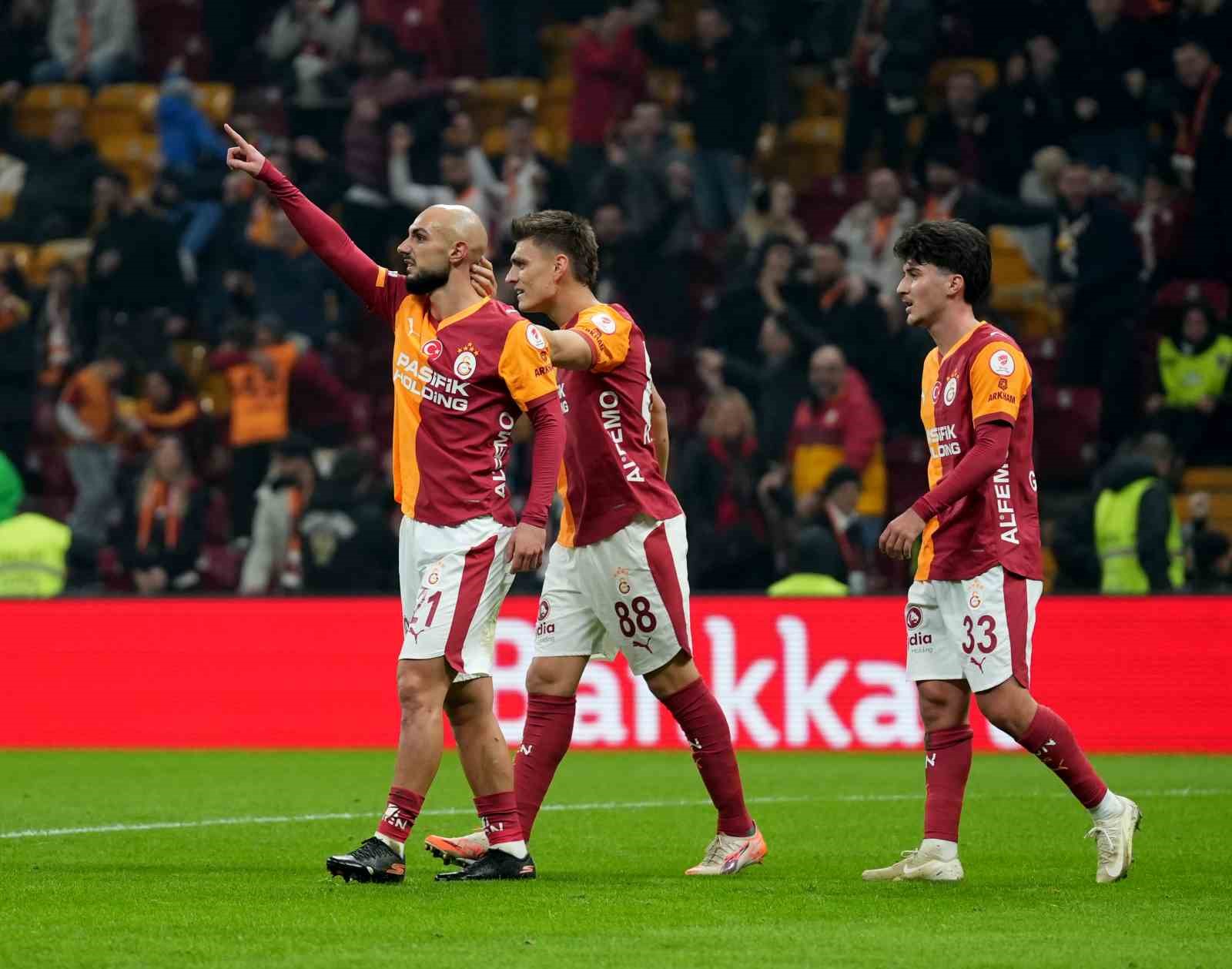Ziraat Türkiye Kupası: Galatasaray: 1 - RAMS Başakşehir: 0 (İlk yarı)