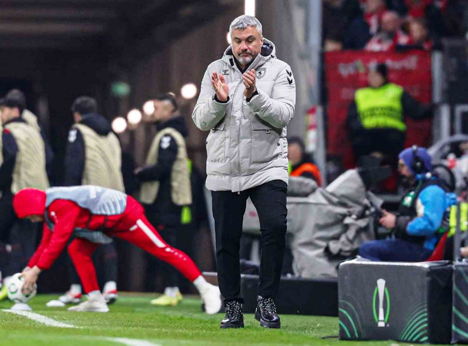 Thomas Reis: "Takımımın performansı sebebiyle hayal kırıklığı yaşıyorum"